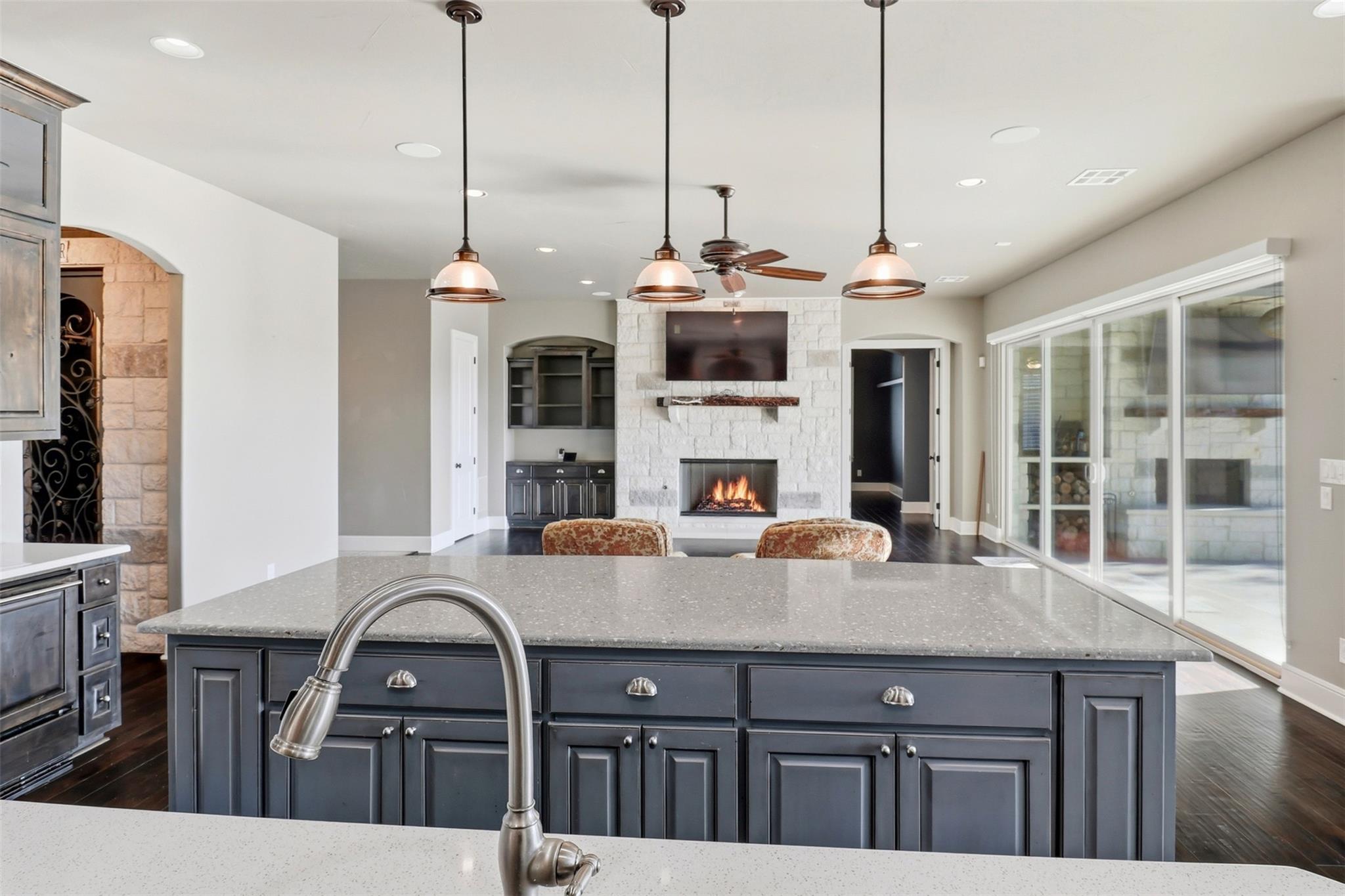 125 Primera Ct, Burnet, TX 78611