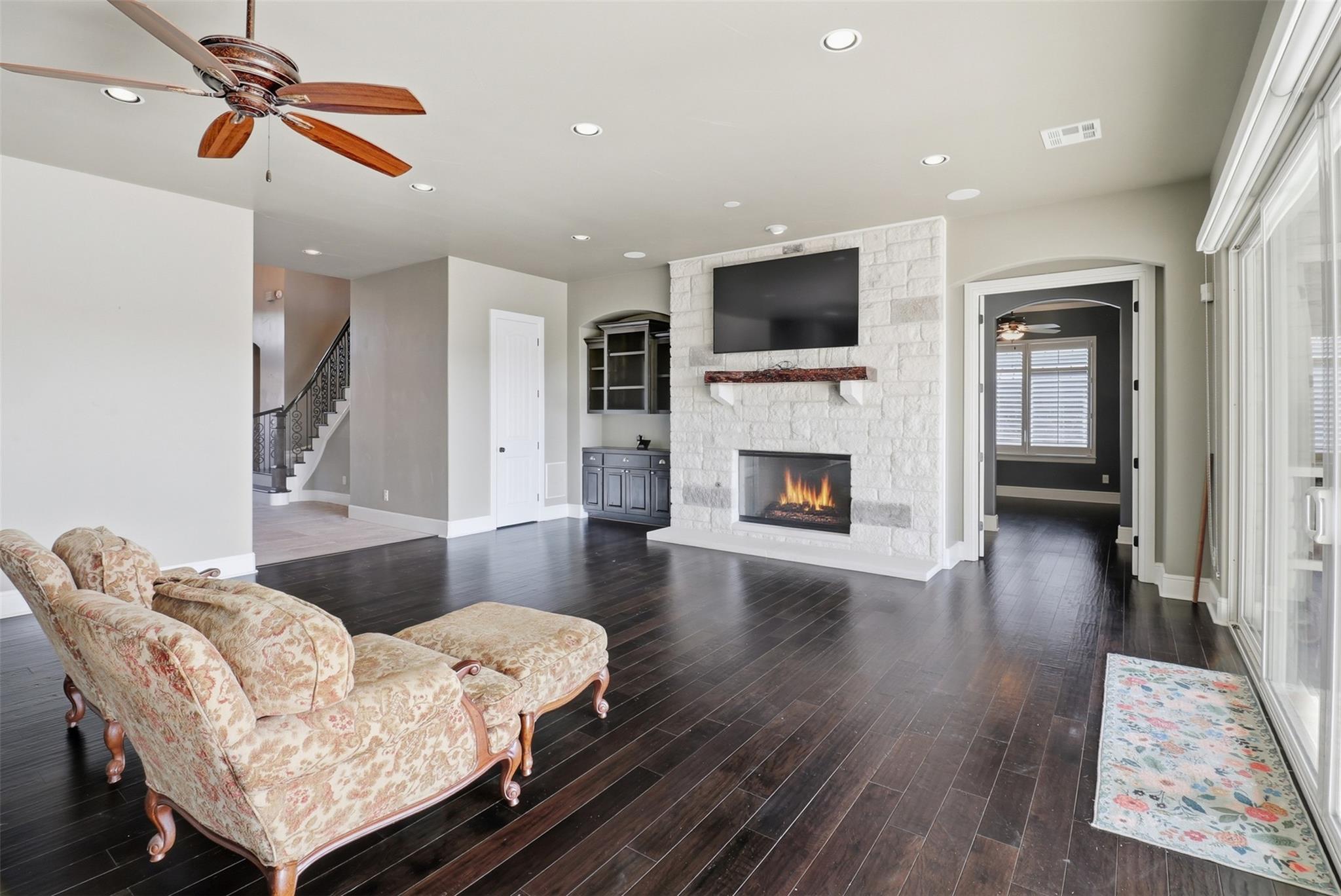 125 Primera Ct, Burnet, TX 78611