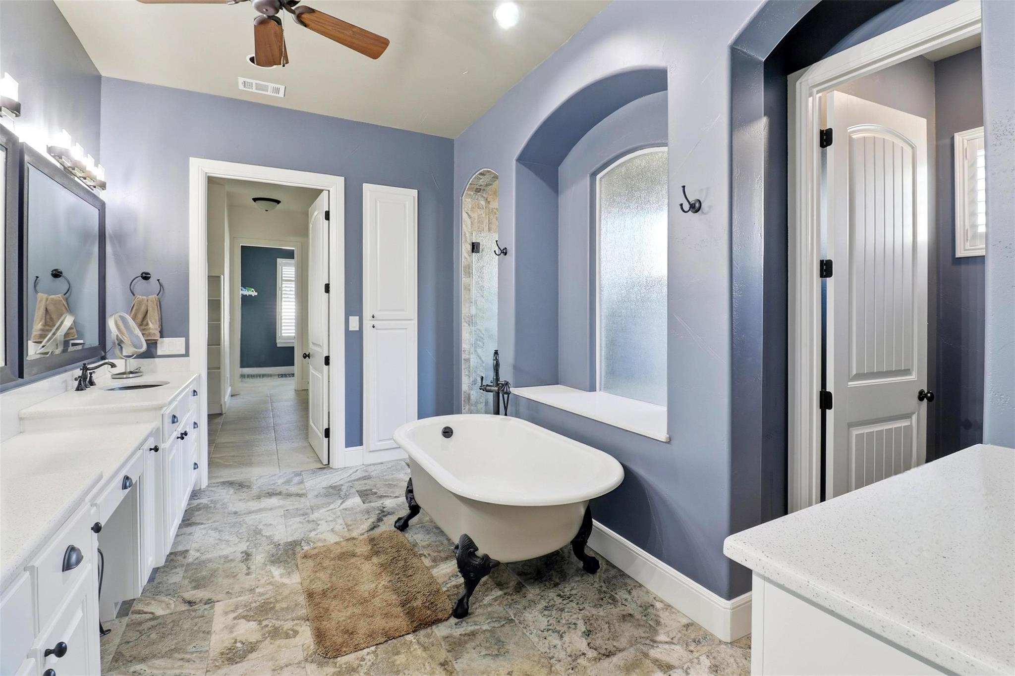 125 Primera Ct, Burnet, TX 78611