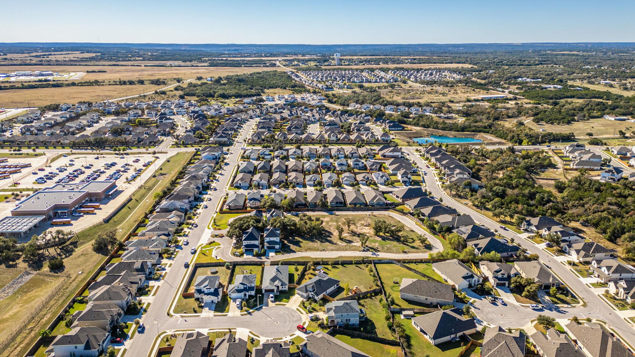 1301 Low Branch Ln # 5, Leander, TX 78641