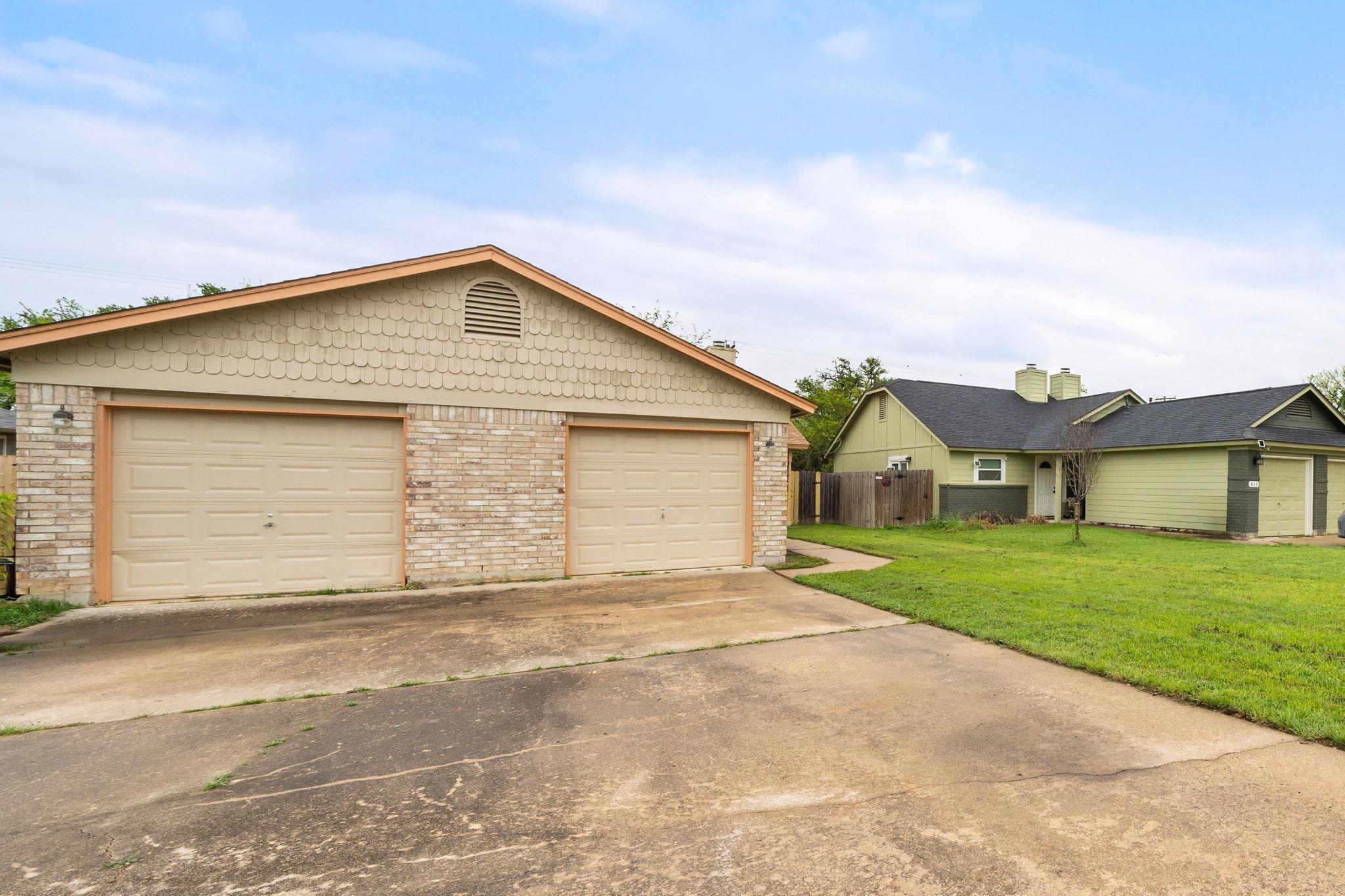 411 Greenlawn Blvd, Round Rock, TX 78664