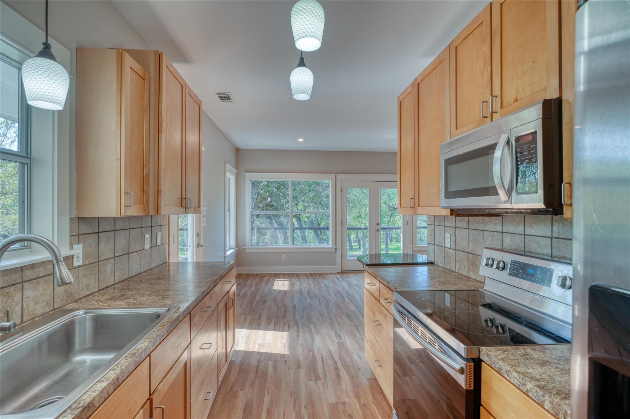 535 Greenridge Rd, Georgetown, TX 78628