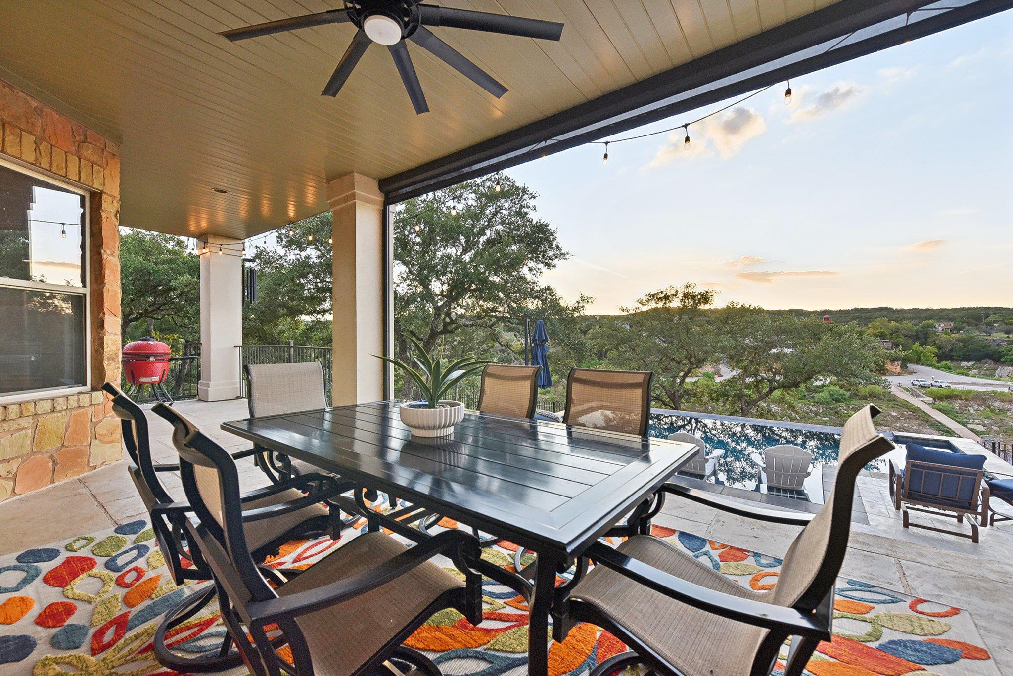 22000 Briarcliff Dr, Spicewood, TX 78669