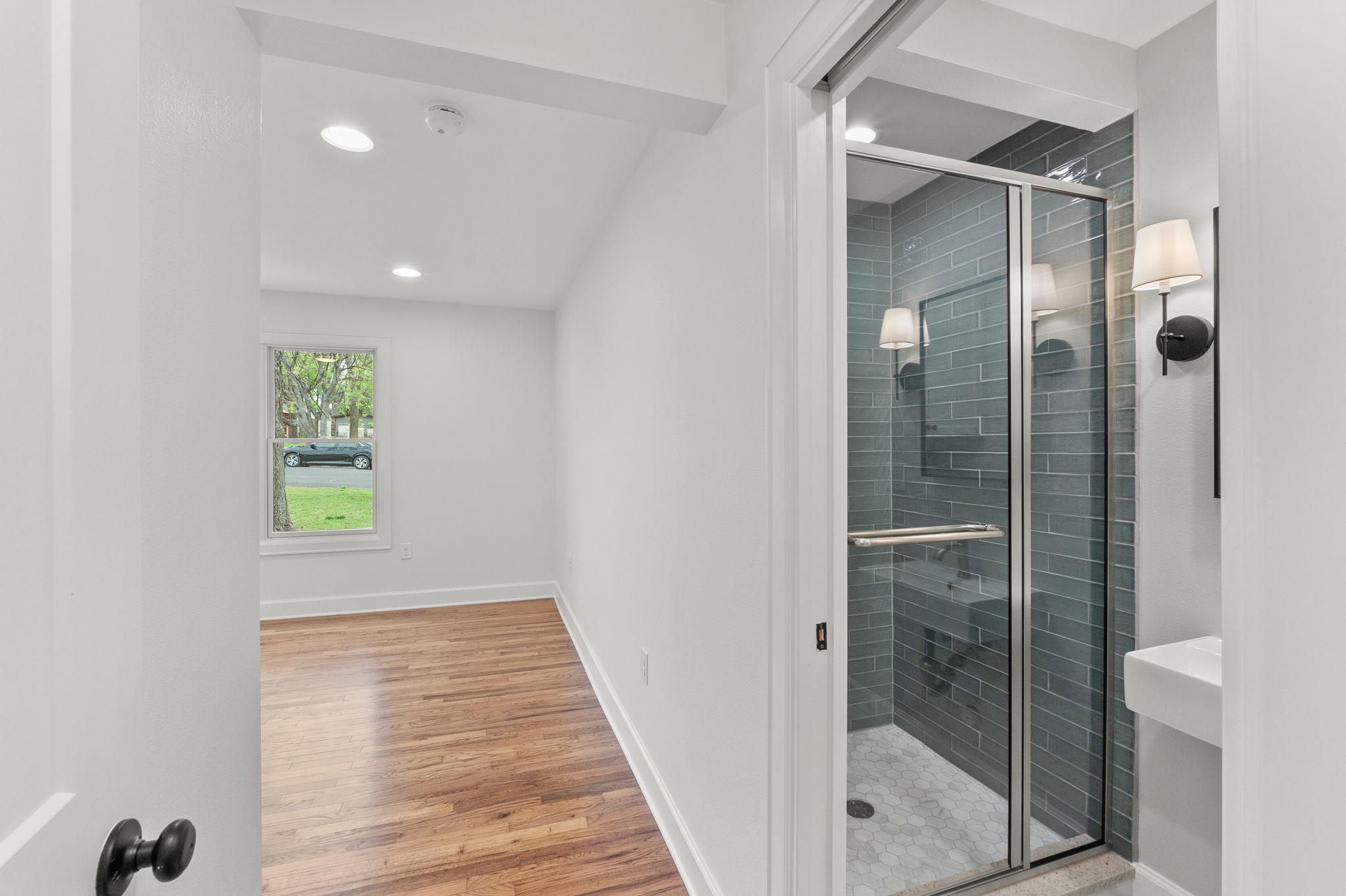 303 S Elm St, Georgetown, TX 78626