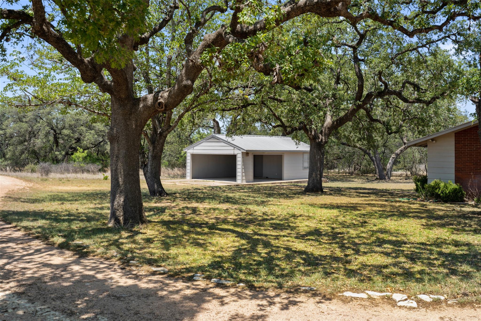 2942 Ranch Road 2766, Johnson City, TX 78636