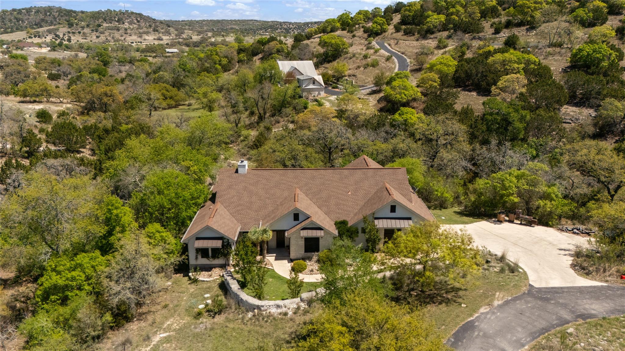 170 ECHO CANYON Dr N, Comfort, TX 78013