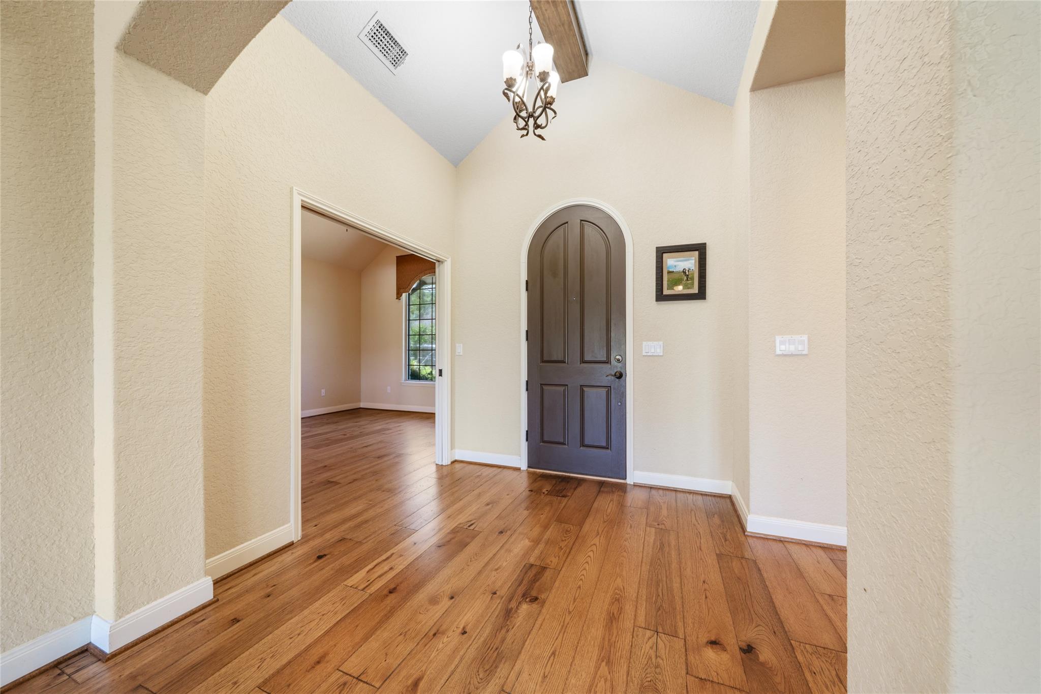 170 ECHO CANYON Dr N, Comfort, TX 78013