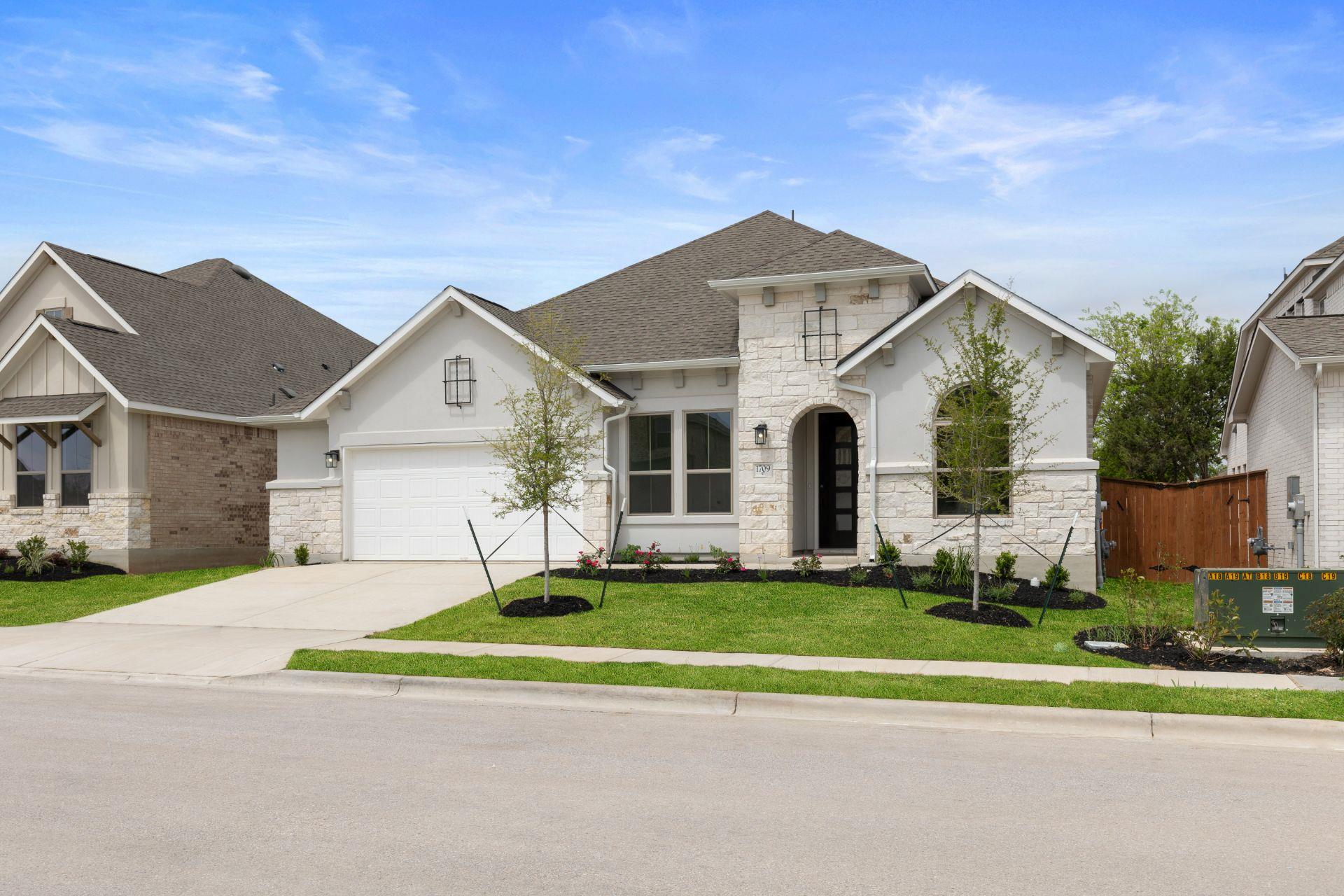 1709 Sauterne Dr, Leander, TX 78641