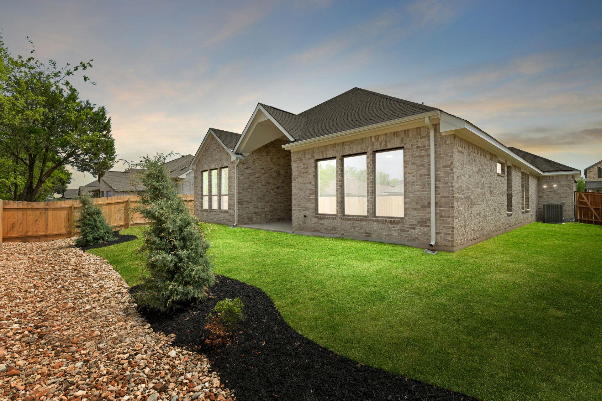 1709 Sauterne Dr, Leander, TX 78641