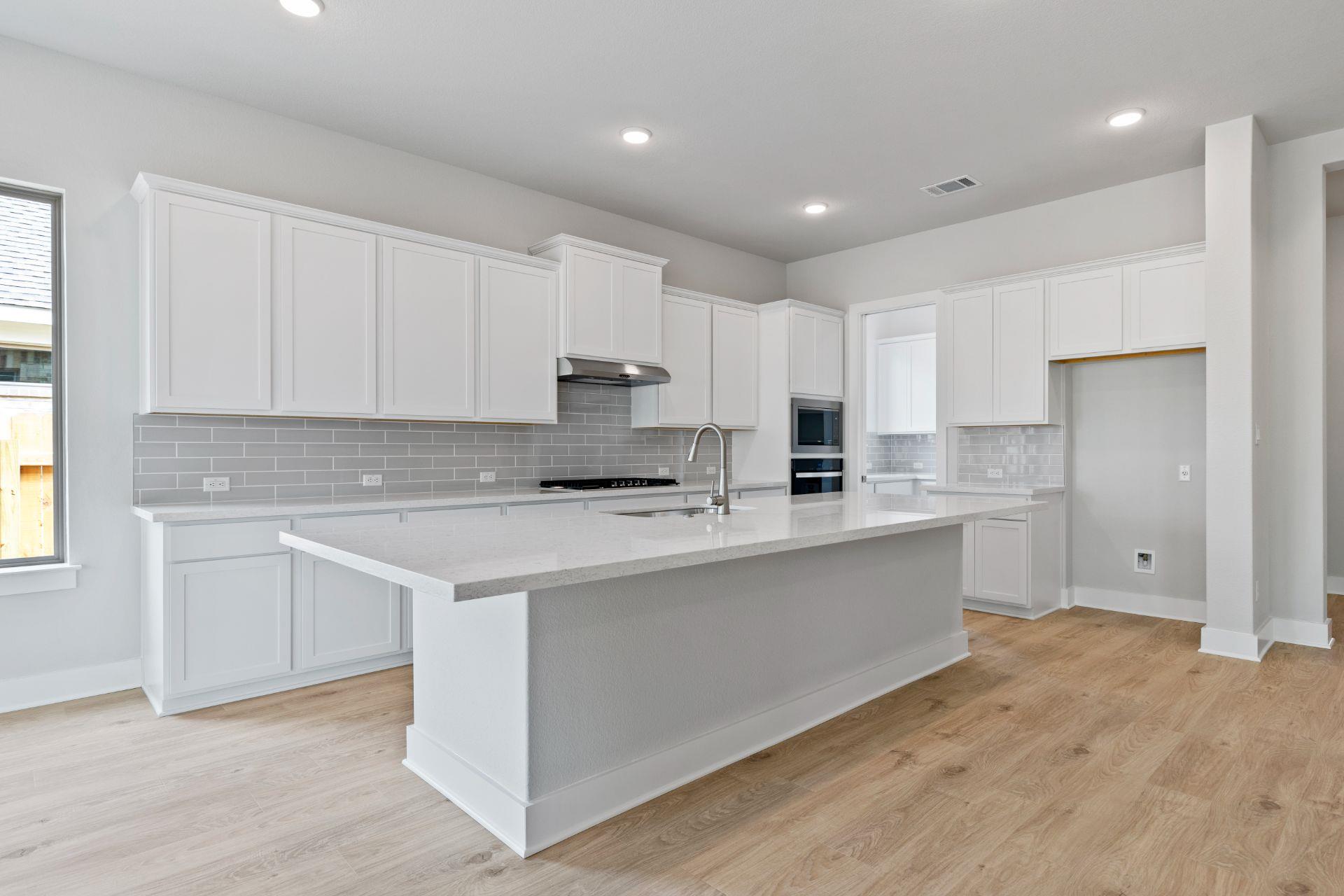 1713 Sauterne Dr, Leander, TX 78641