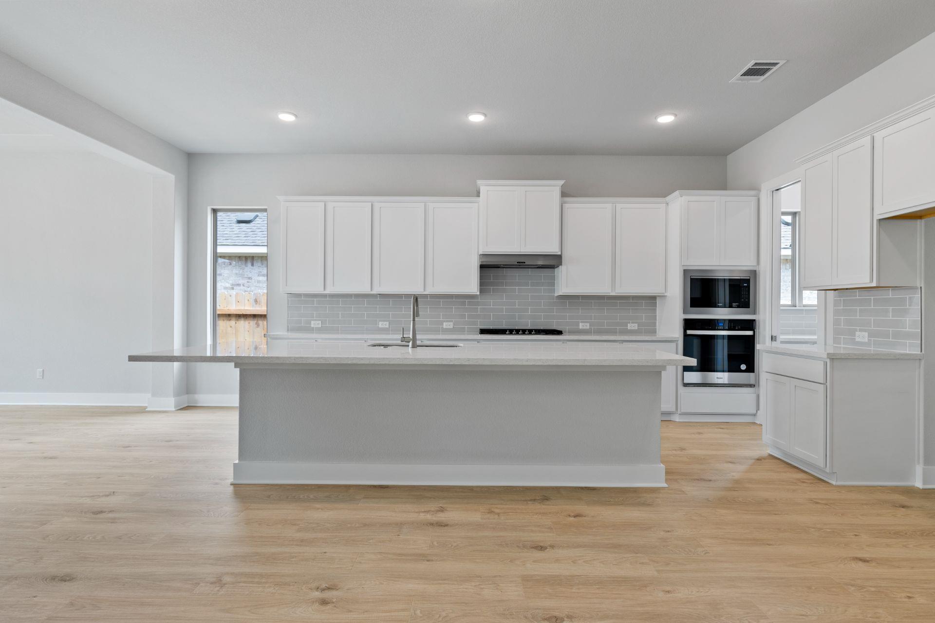 1713 Sauterne Dr, Leander, TX 78641