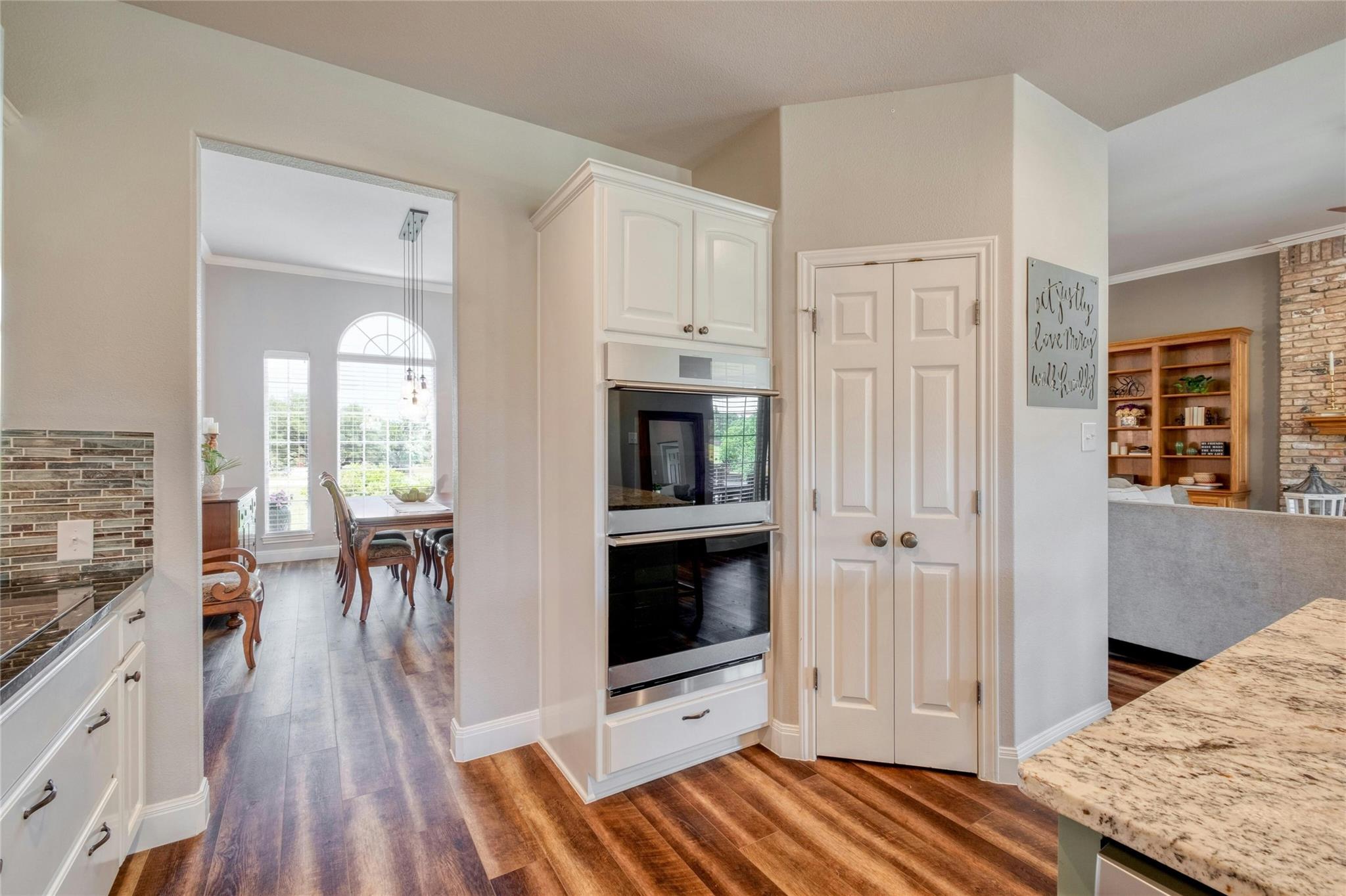 328 Palomino Pl, Liberty Hill, TX 78642