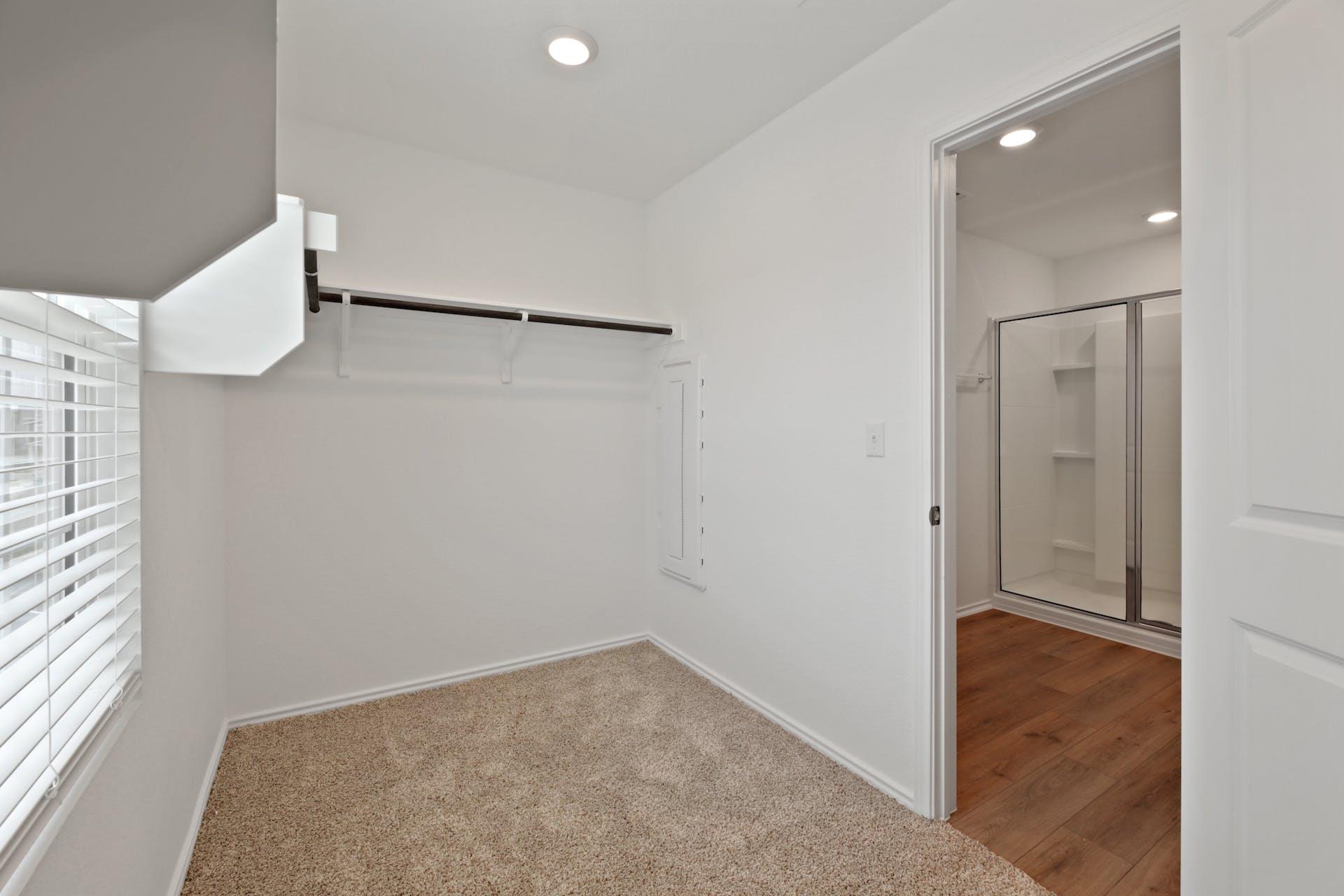 7201 Dancing Wind Ln, Del Valle, TX 78617