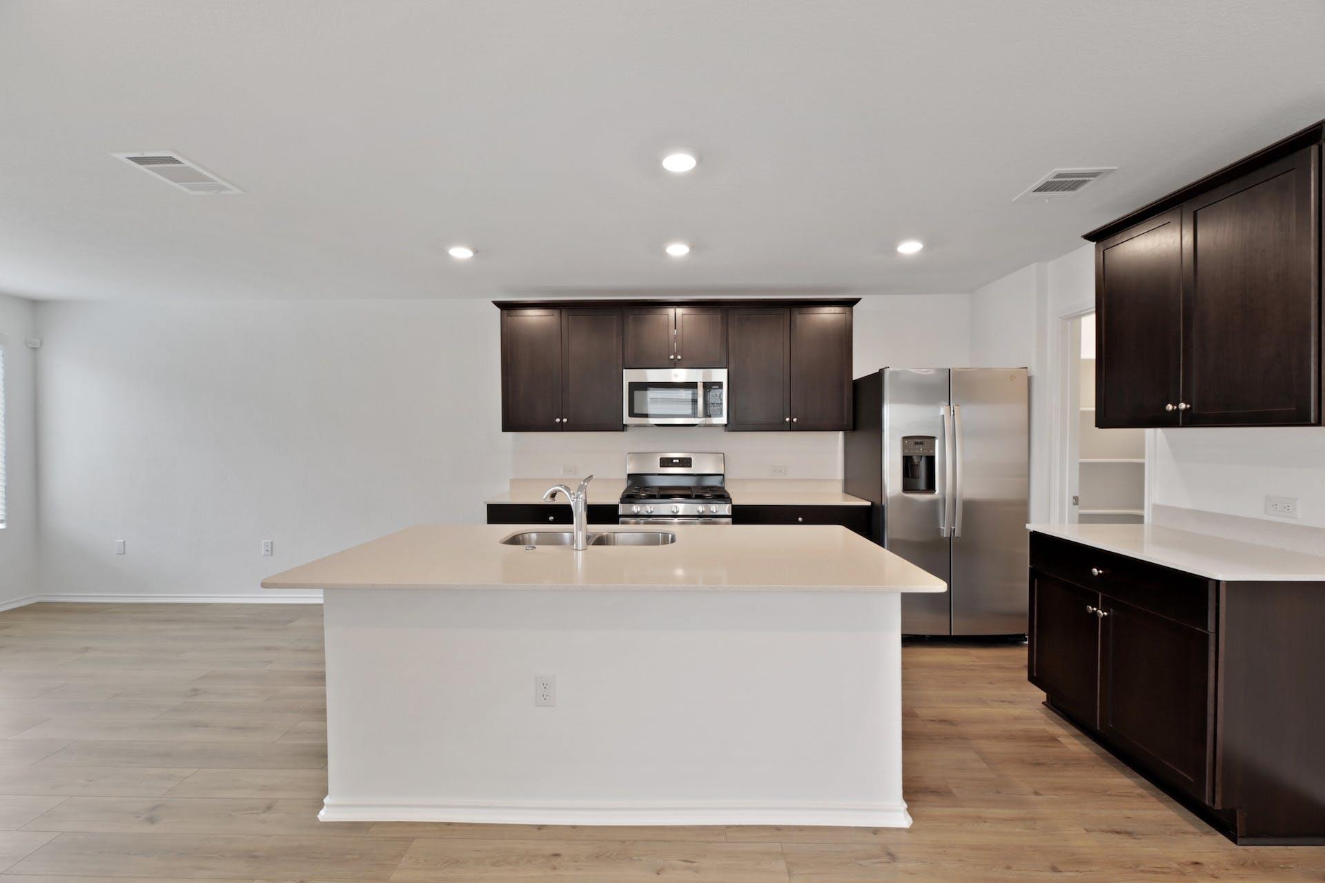 7201 Dancing Wind Ln, Del Valle, TX 78617