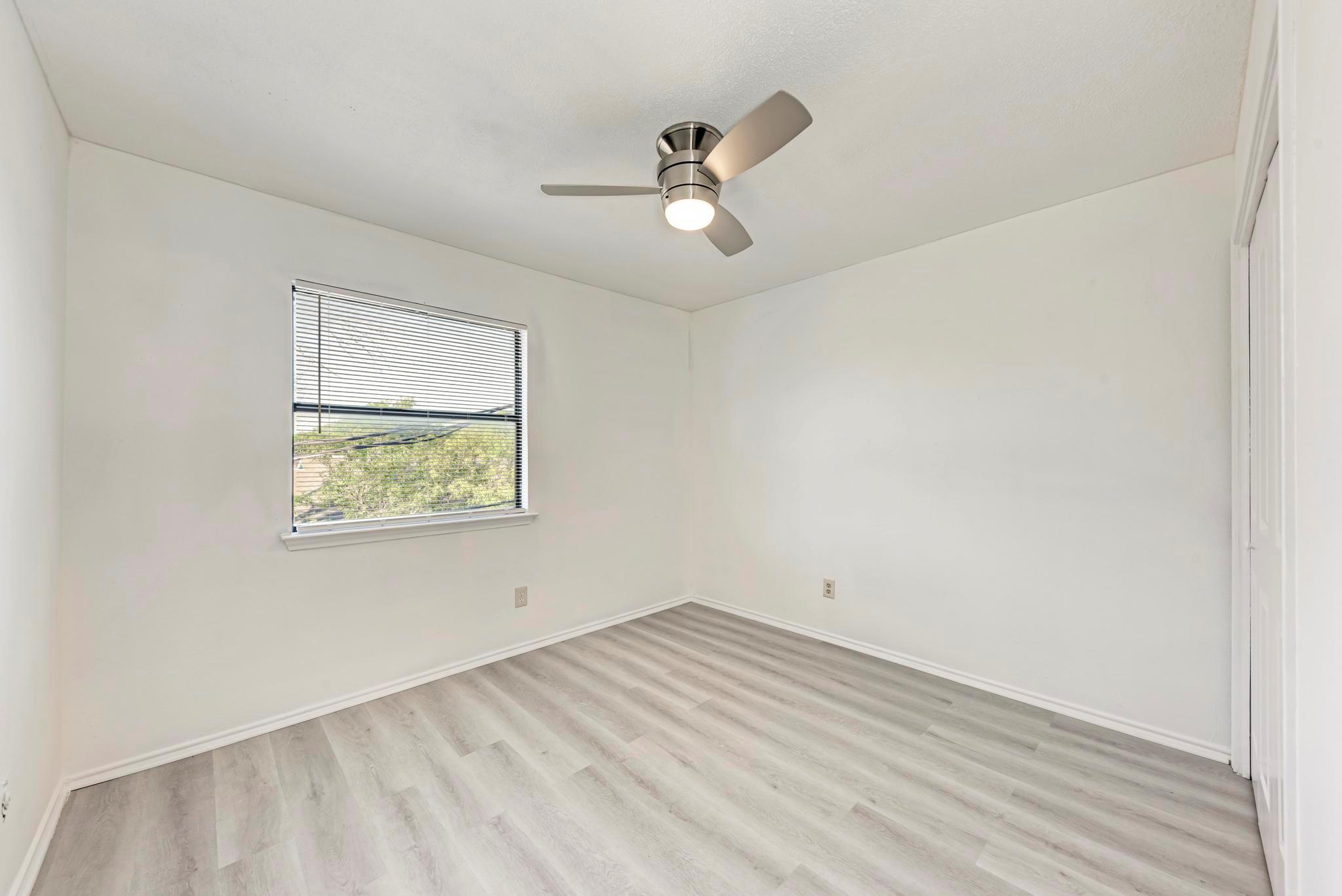 5616 Emerald Forest Dr # 117, Austin, TX 78745