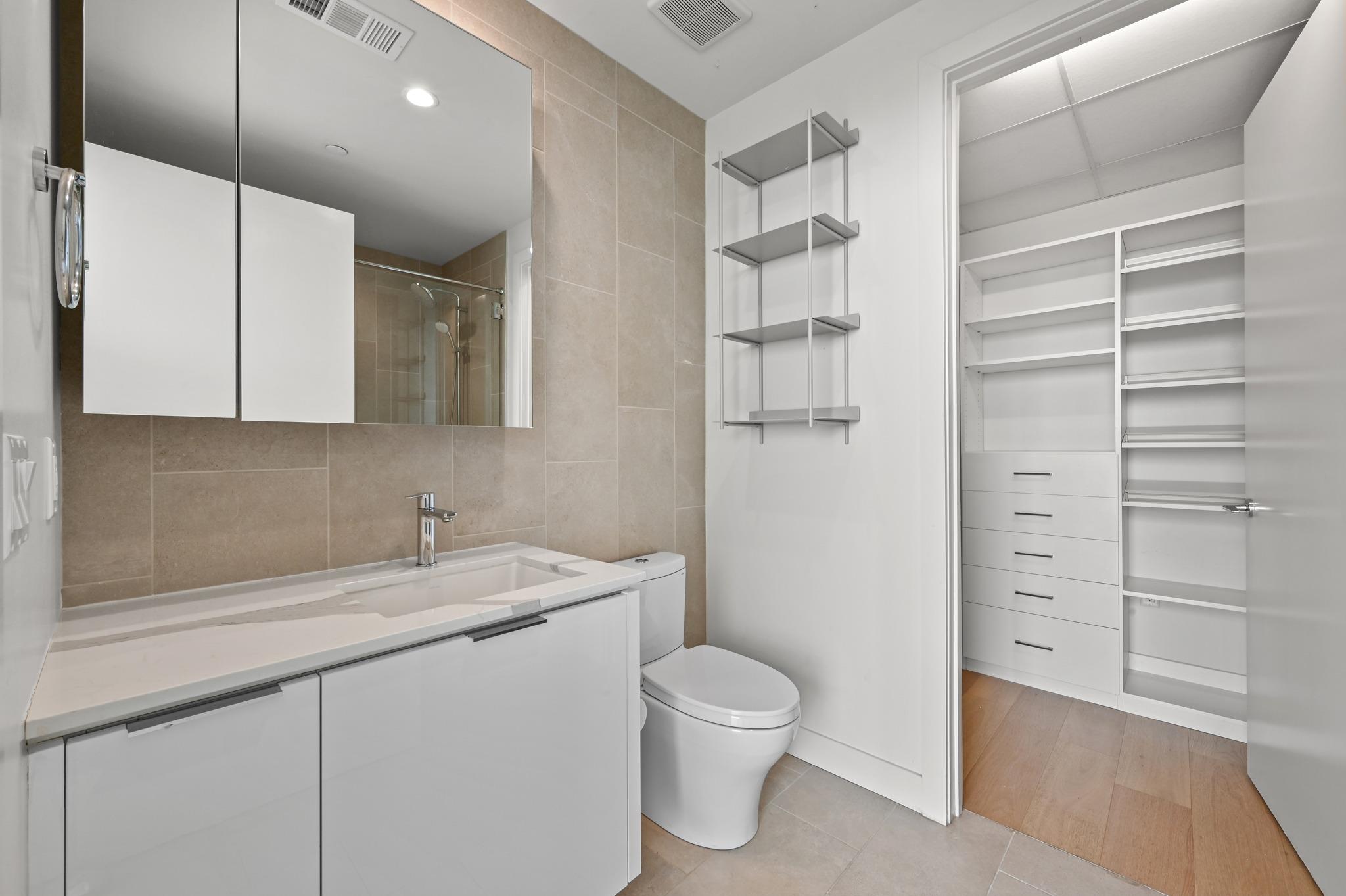 44 East Ave # 2509, Austin, TX 78701