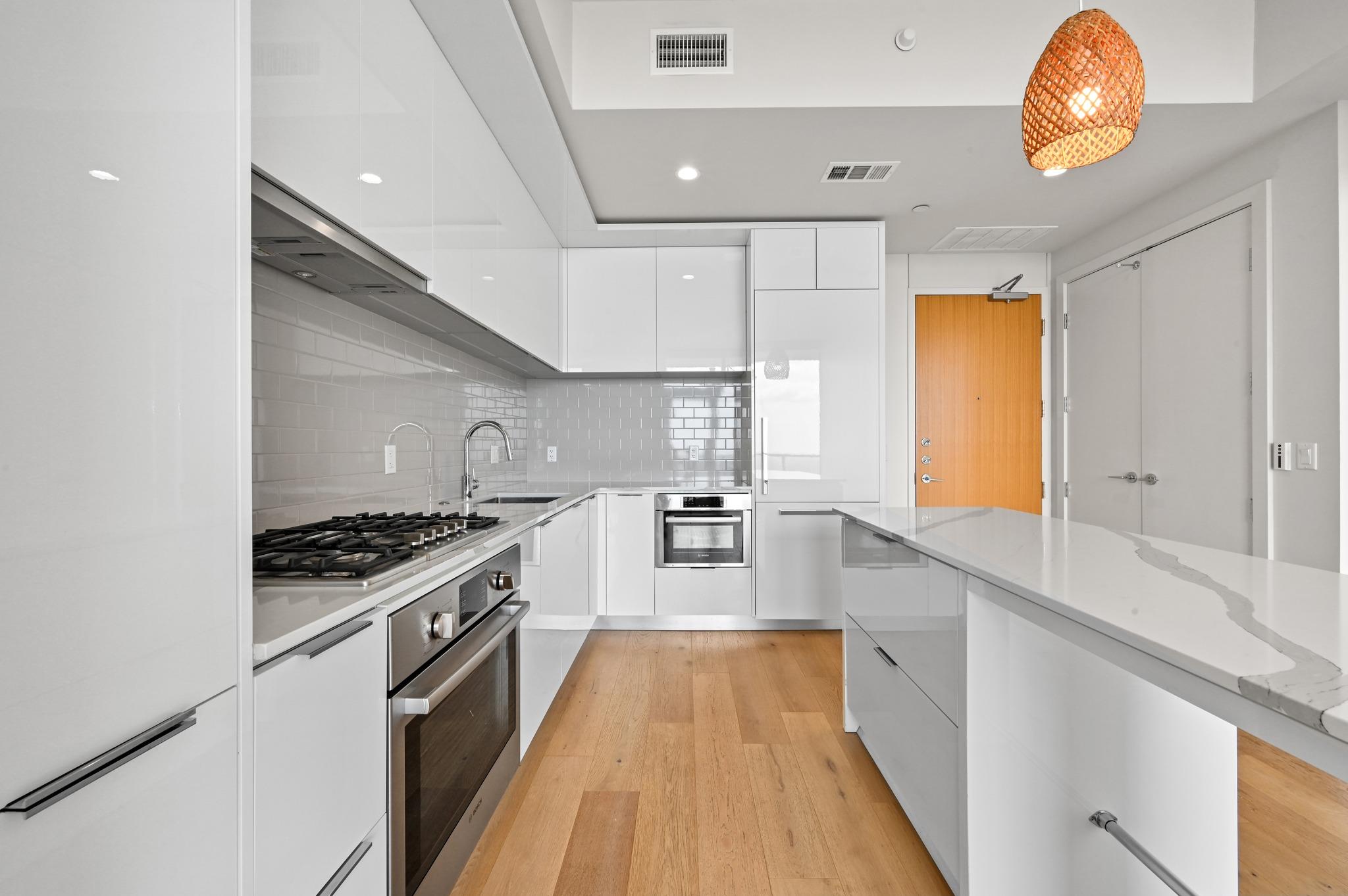 44 East Ave # 2509, Austin, TX 78701