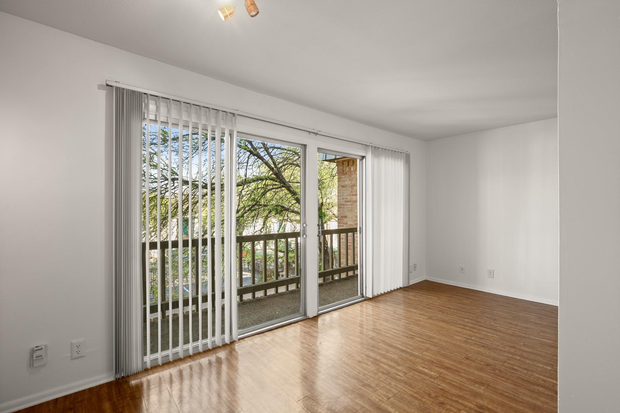 620 S 1st St # 209, Austin, TX 78704