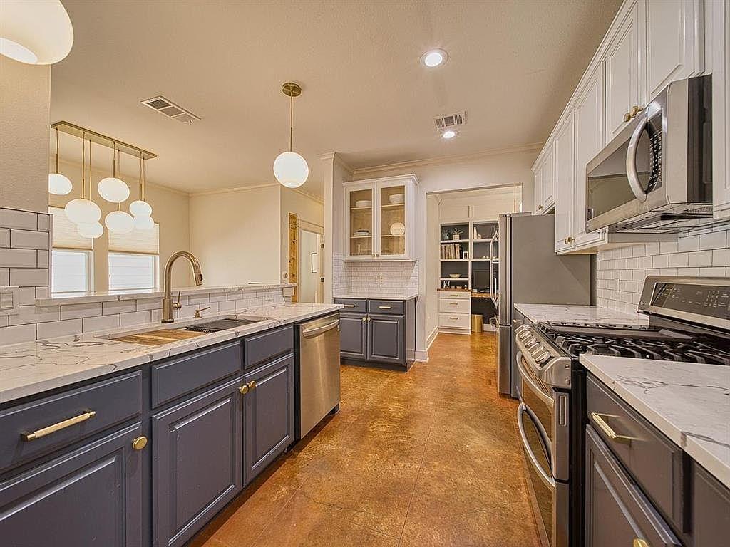 4113 Camacho St, Austin, TX 78723