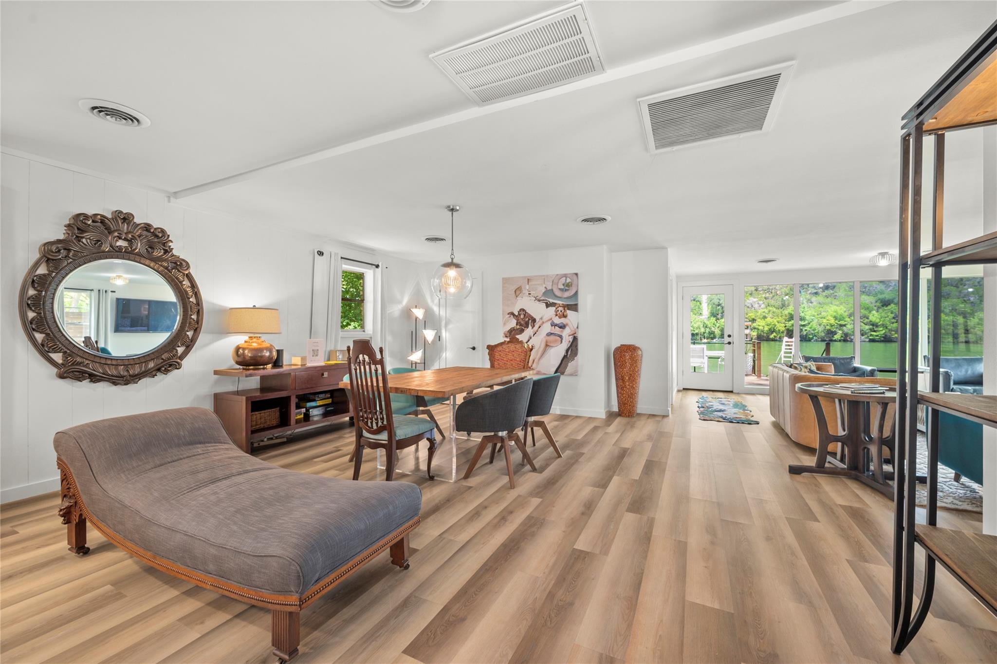 3100 Edgewater Dr, Austin, TX 78733