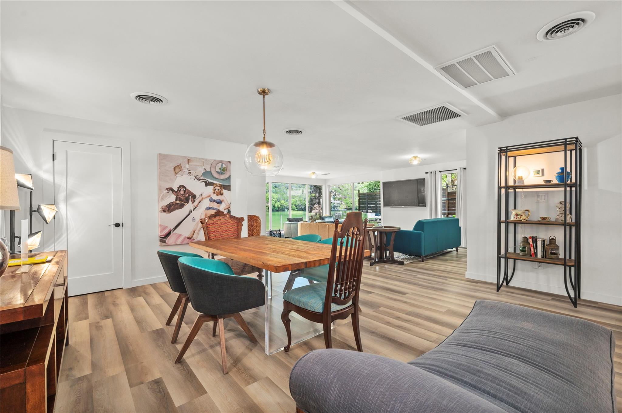 3100 Edgewater Dr, Austin, TX 78733