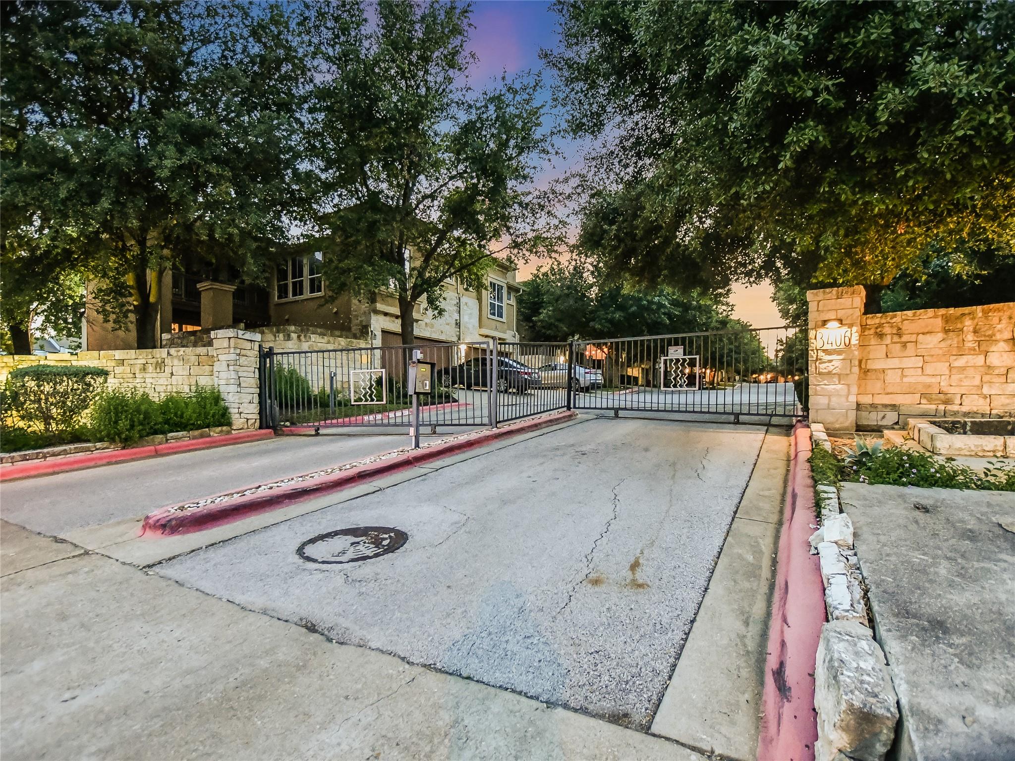 3406 Menchaca Rd # 33, Austin, TX 78704