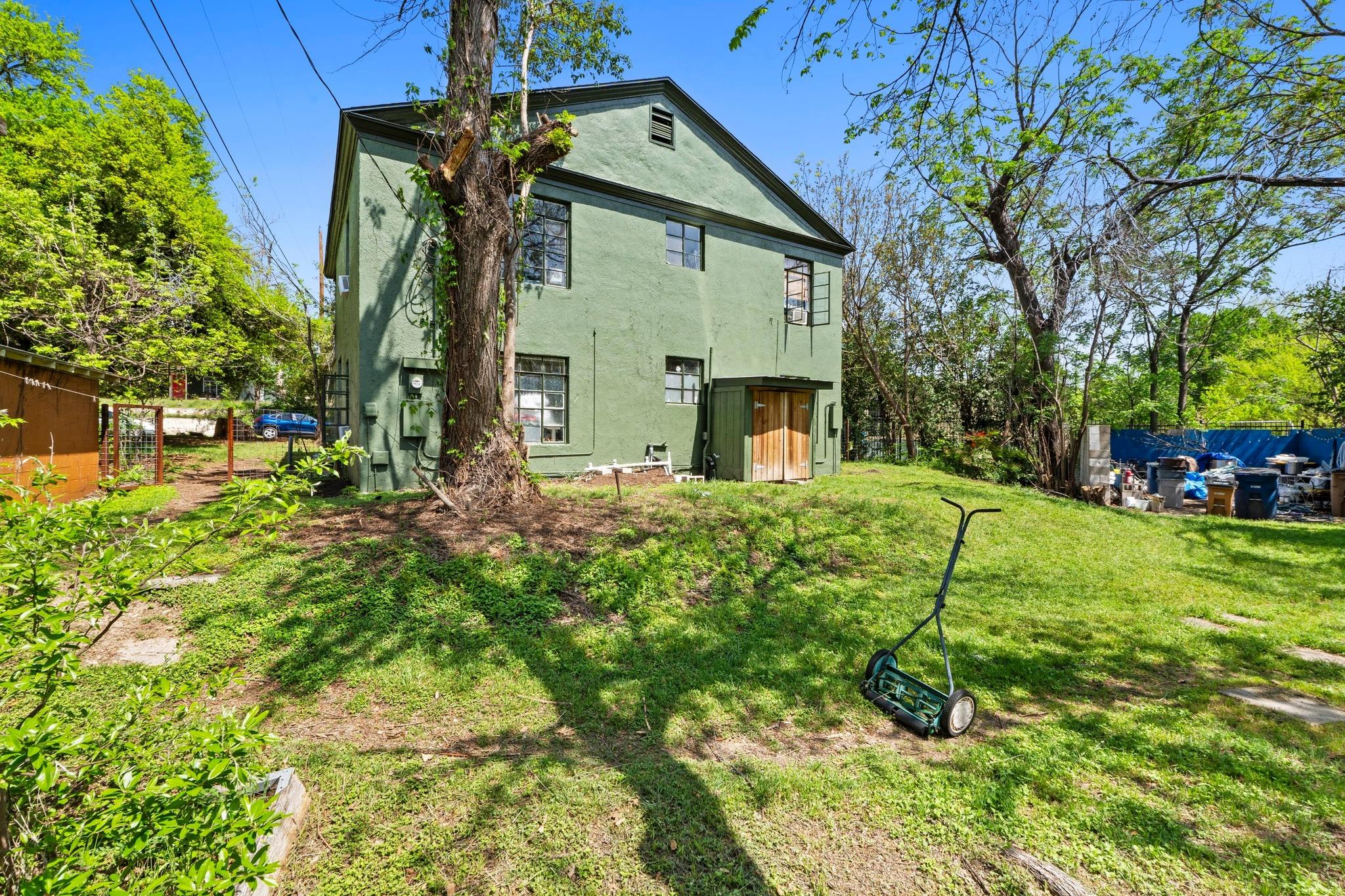 1403 Ashwood Rd, Austin, TX 78722