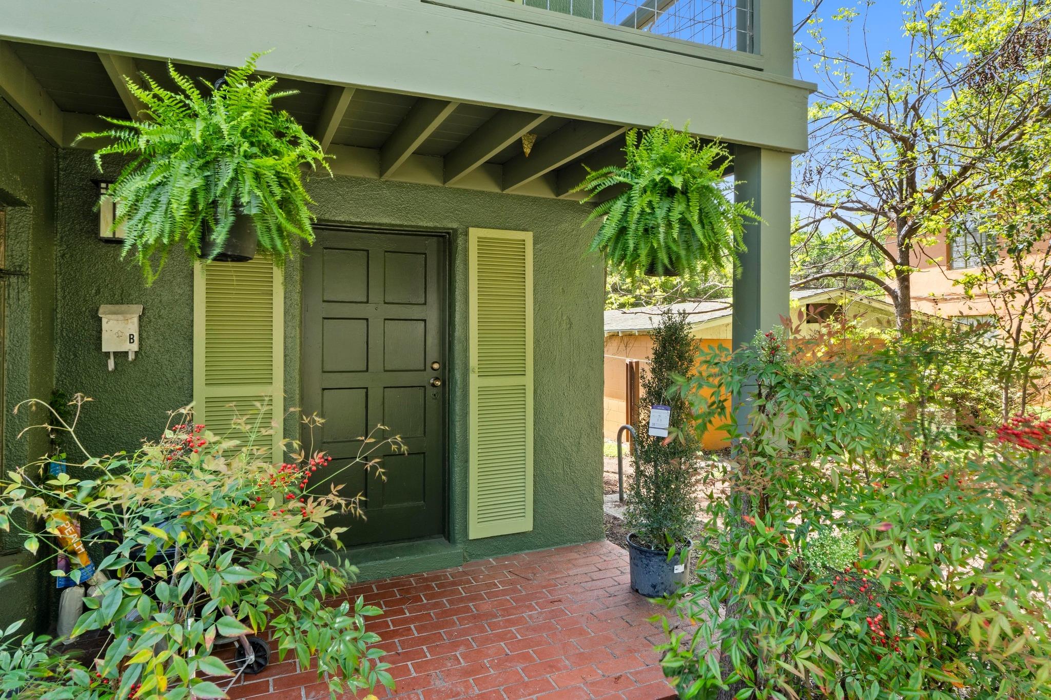 1403 Ashwood Rd, Austin, TX 78722