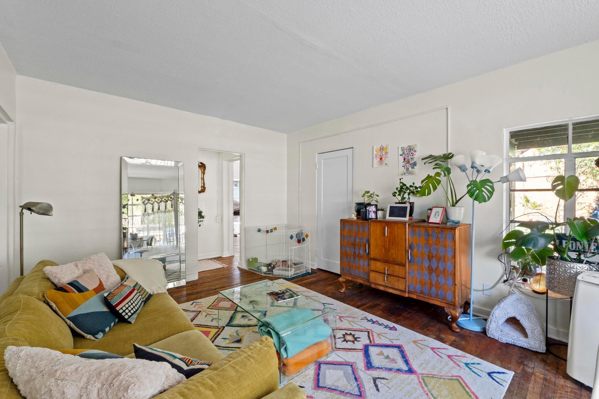 1403 Ashwood Rd, Austin, TX 78722
