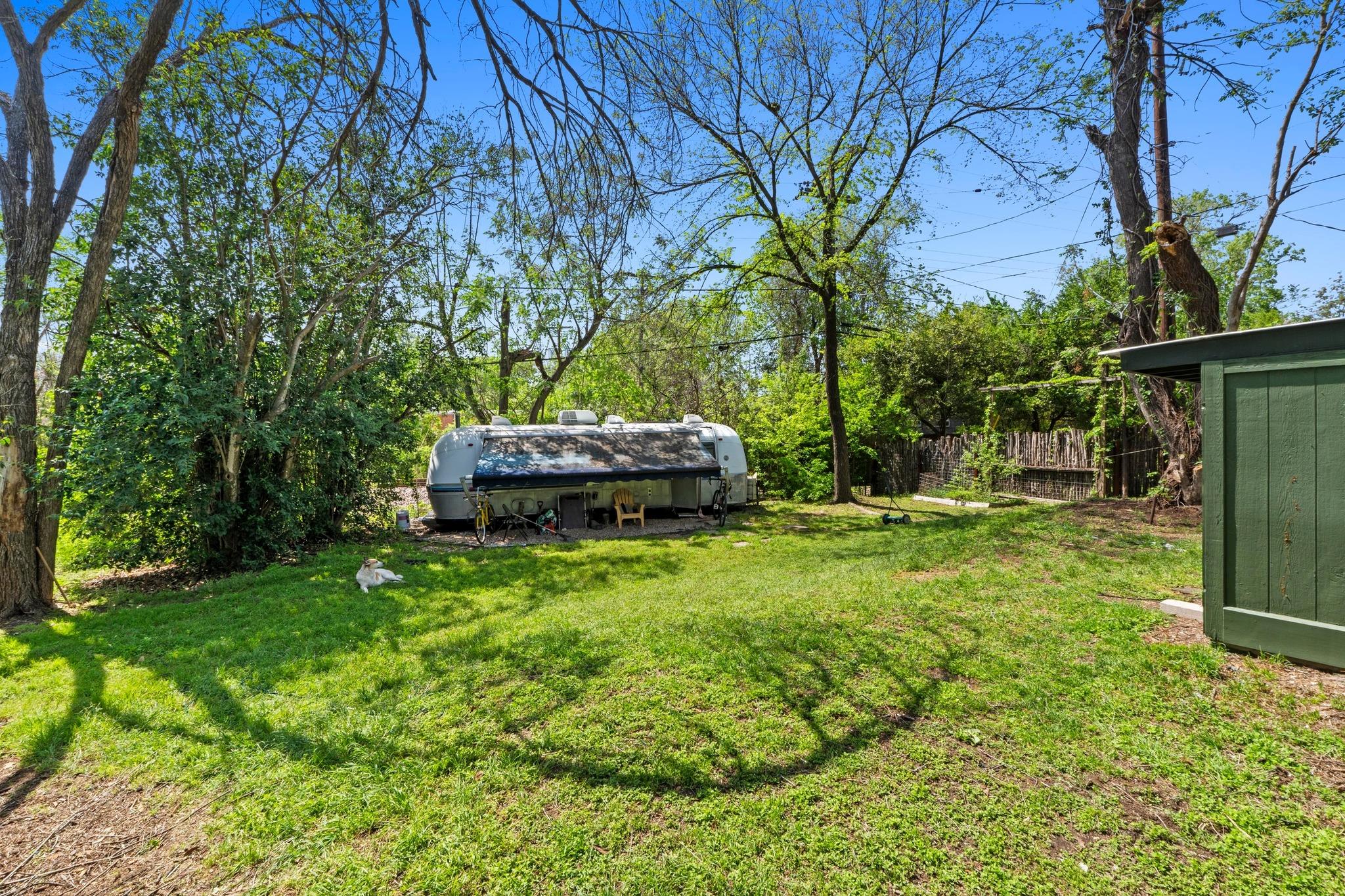 1403 Ashwood Rd, Austin, TX 78722
