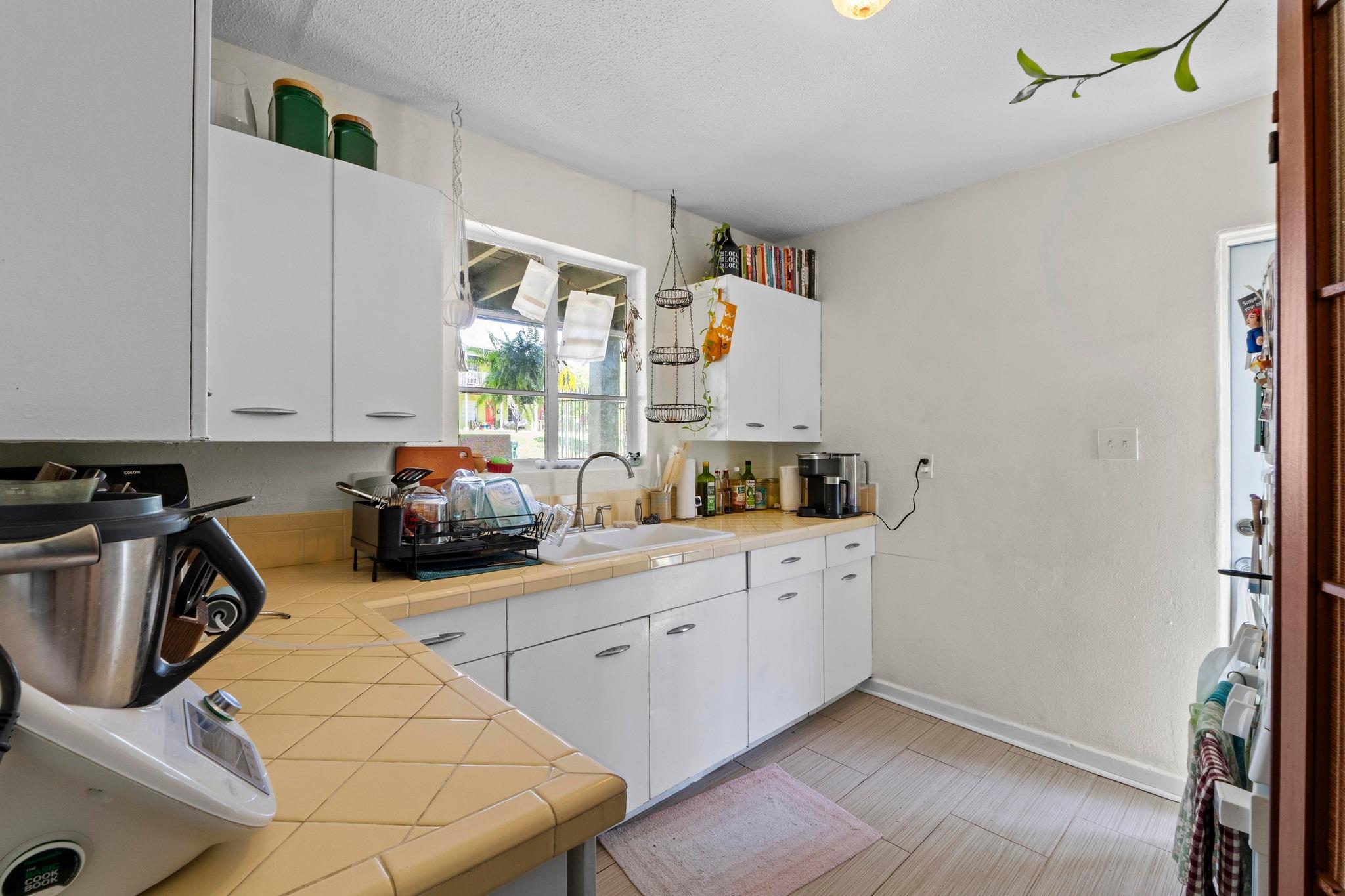 1403 Ashwood Rd, Austin, TX 78722