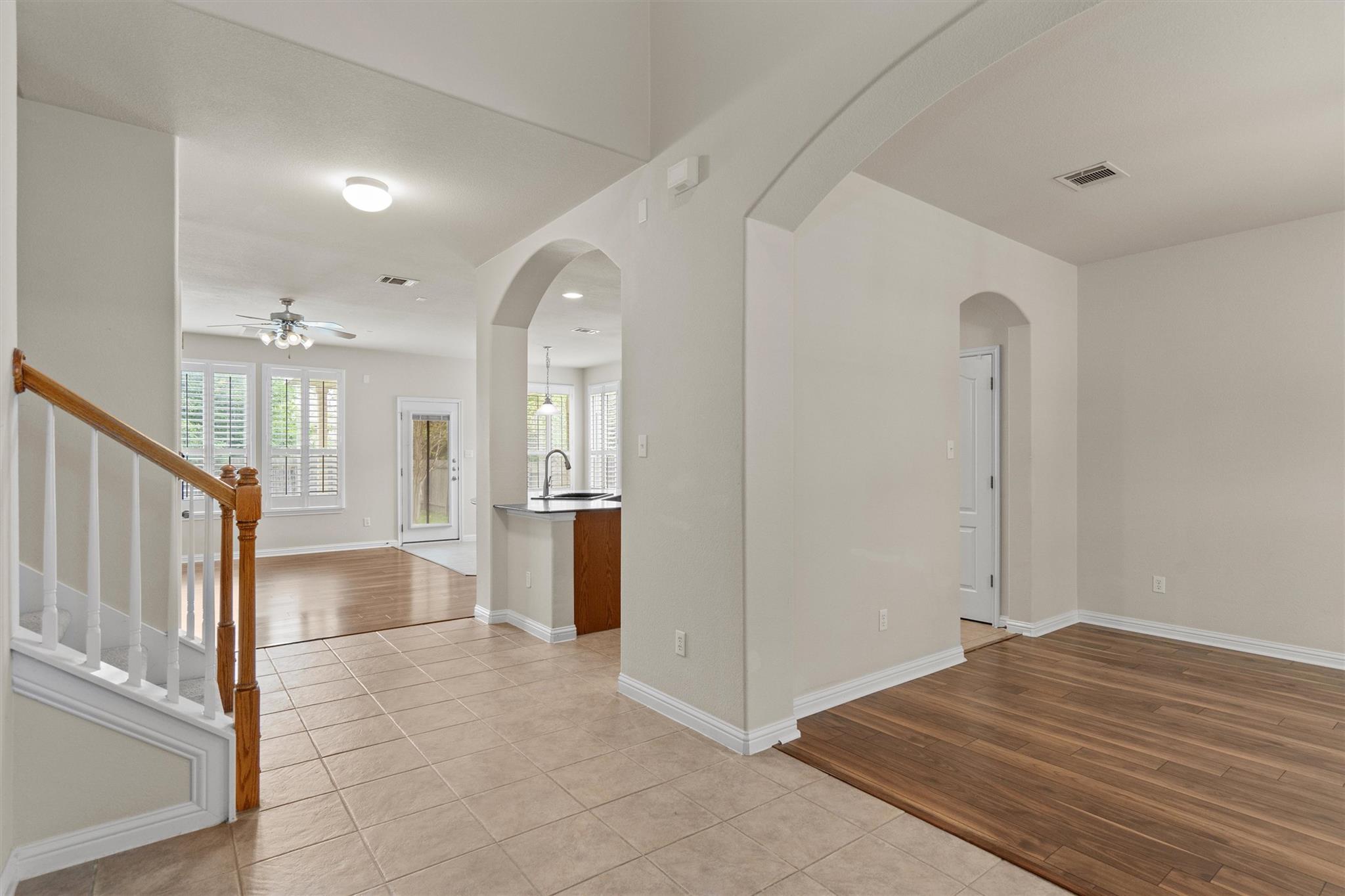 404 Arrowhead Trl, Cedar Park, TX 78613