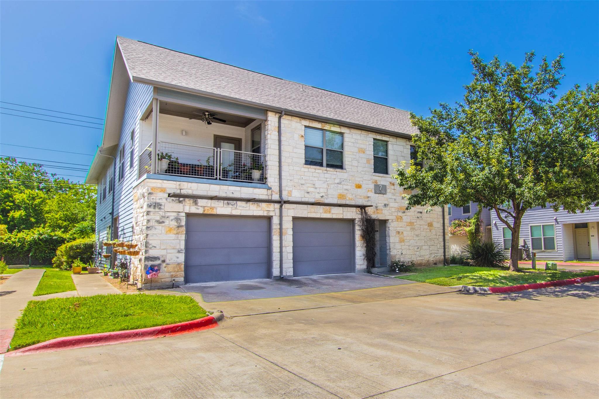 1201 Grove Blvd # 702, Austin, TX 78741