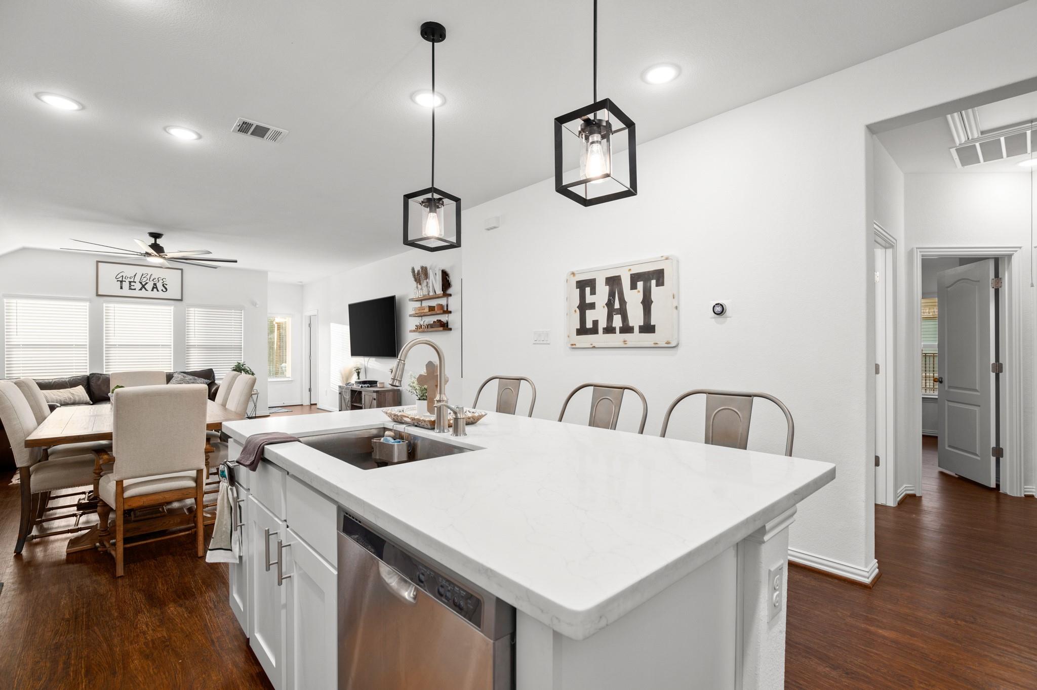 2221 Wooded Run Trl, Georgetown, TX 78628