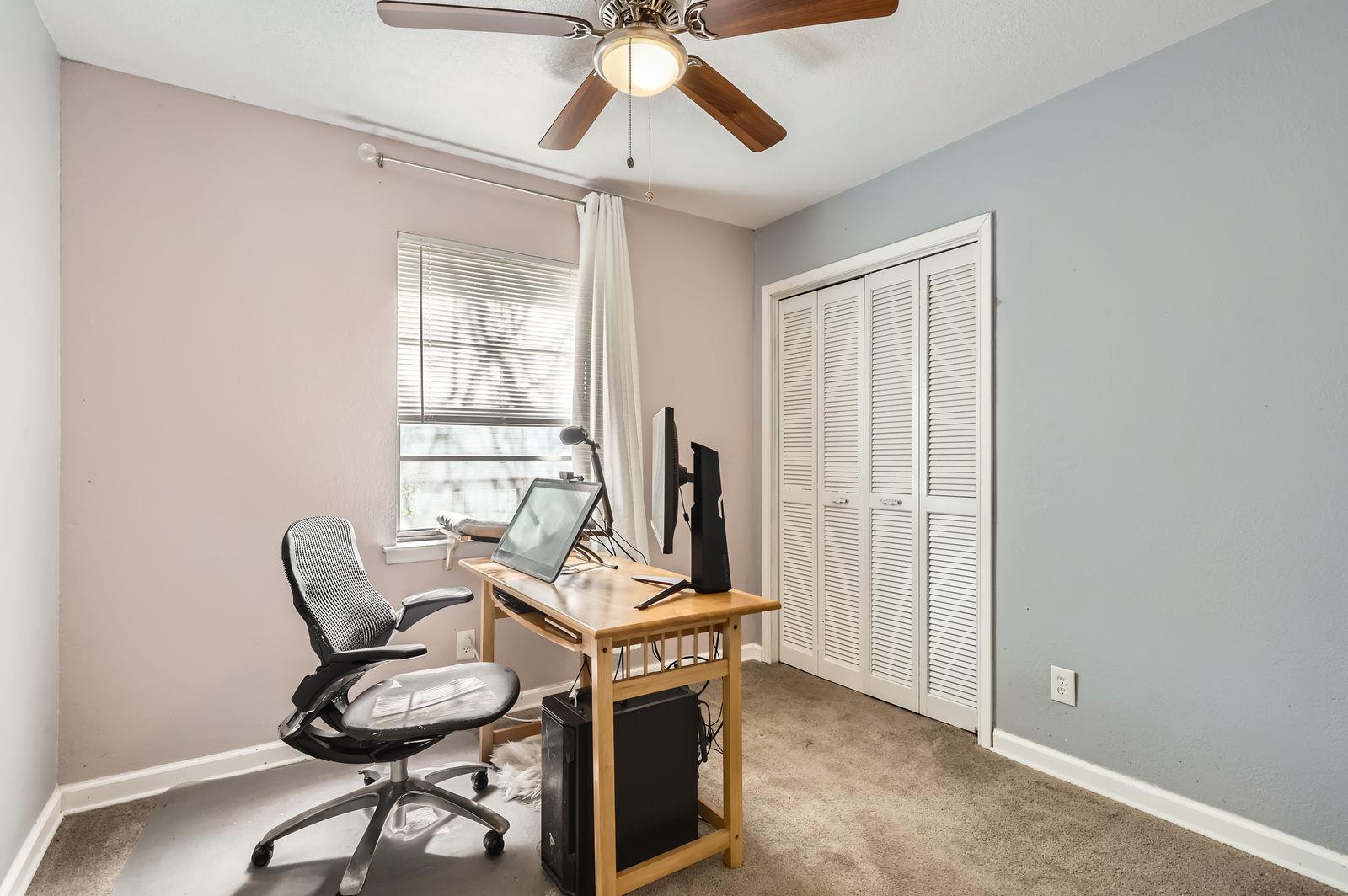 906 Hermitage Dr, Austin, TX 78753