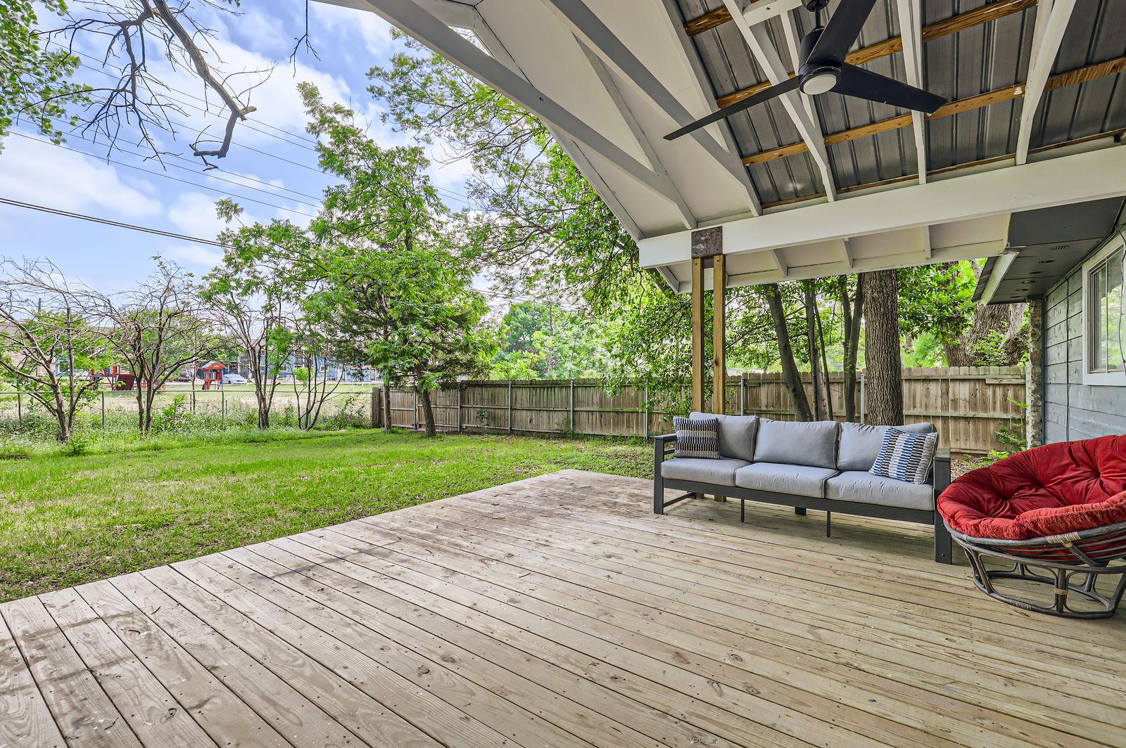 906 Hermitage Dr, Austin, TX 78753