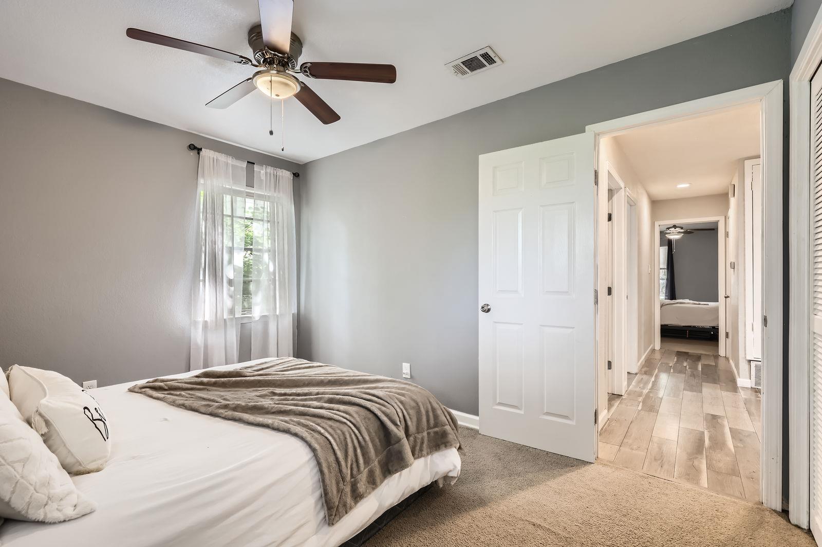 906 Hermitage Dr, Austin, TX 78753