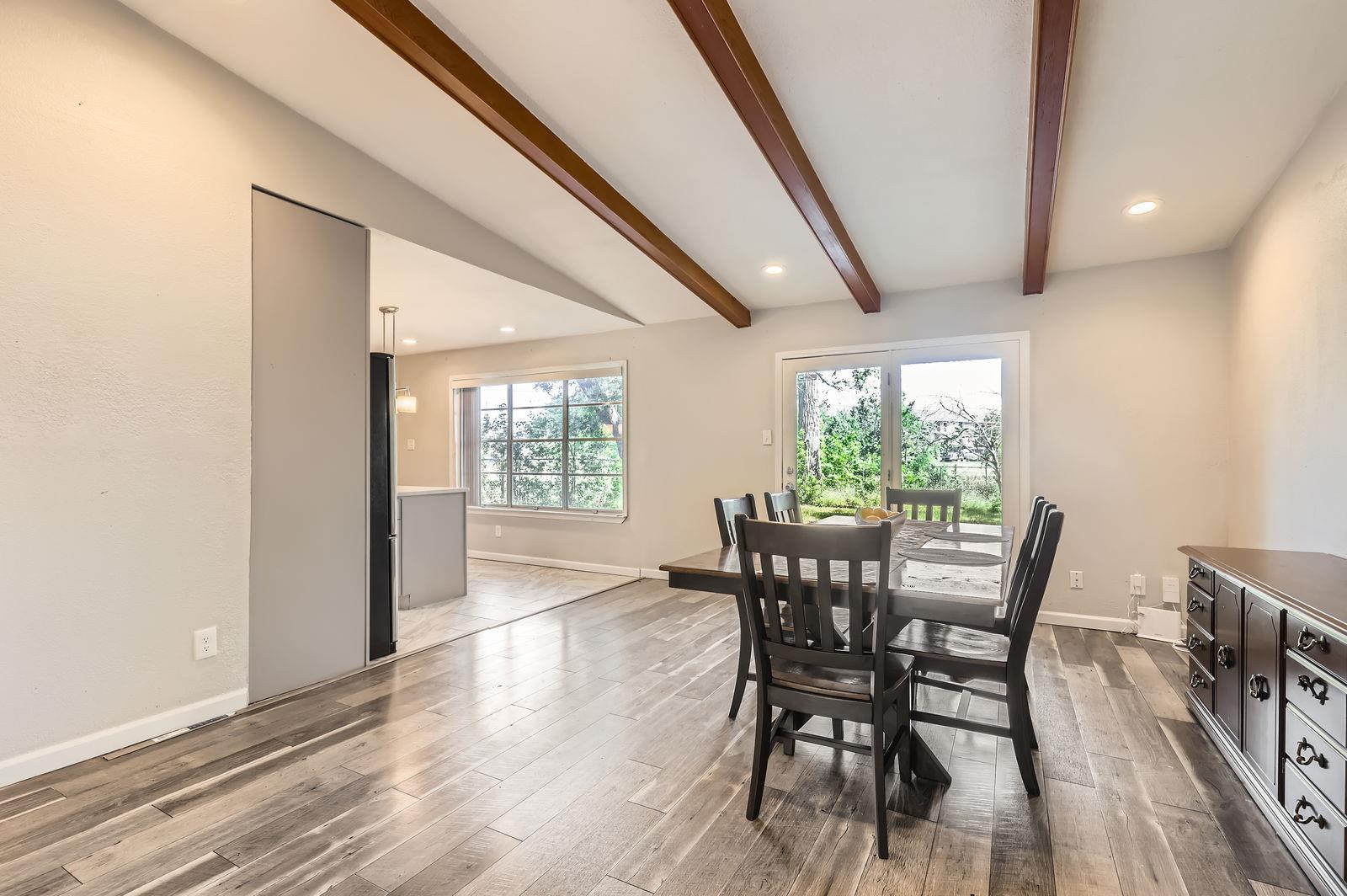 906 Hermitage Dr, Austin, TX 78753