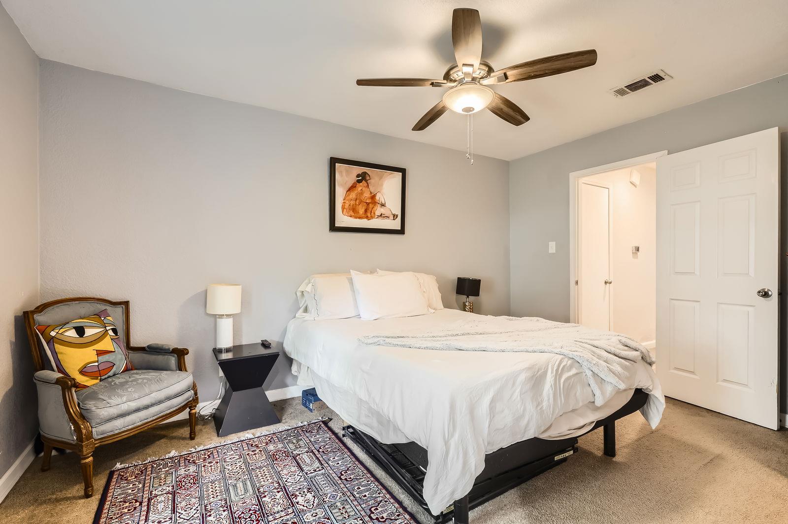 906 Hermitage Dr, Austin, TX 78753