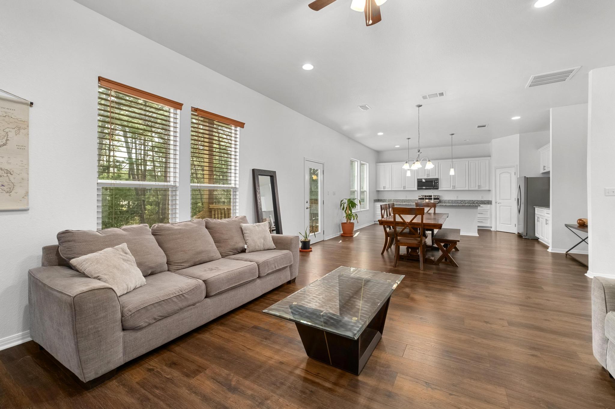 118 Waialua Ct, Bastrop, TX 78602