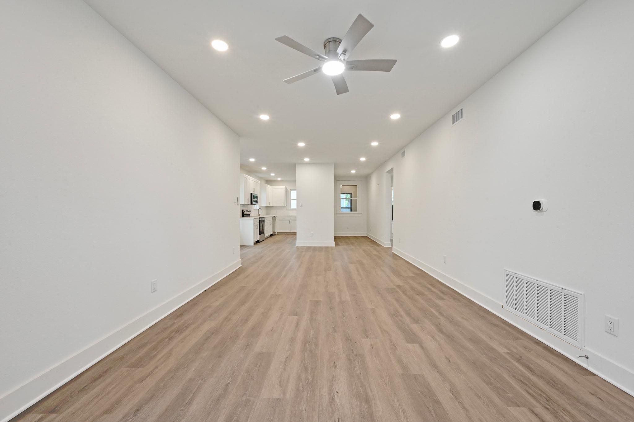 910 W 22nd 1/2 St, Austin, TX 78705