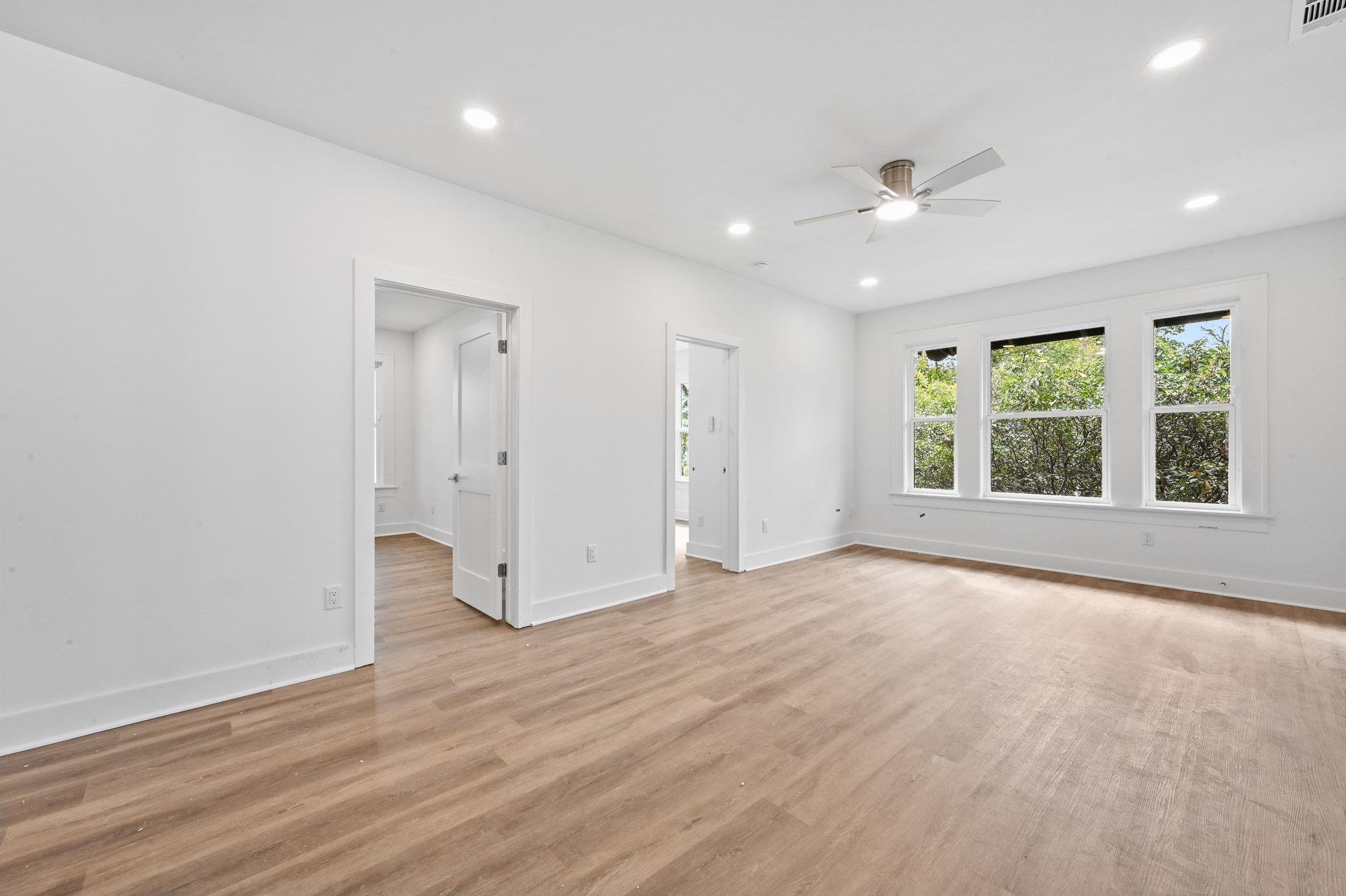 910 W 22nd 1/2 St, Austin, TX 78705