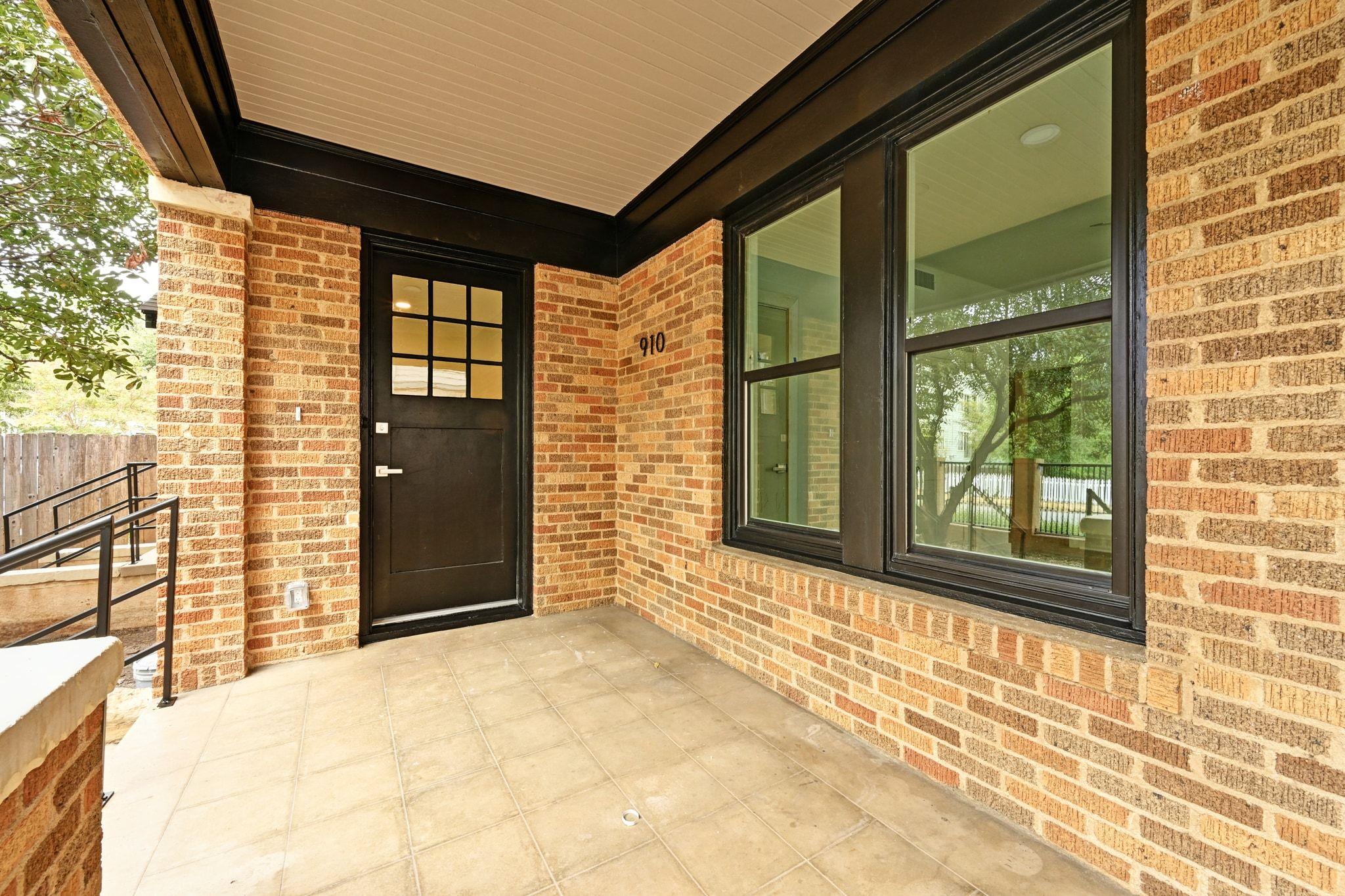 910 W 22nd 1/2 St, Austin, TX 78705