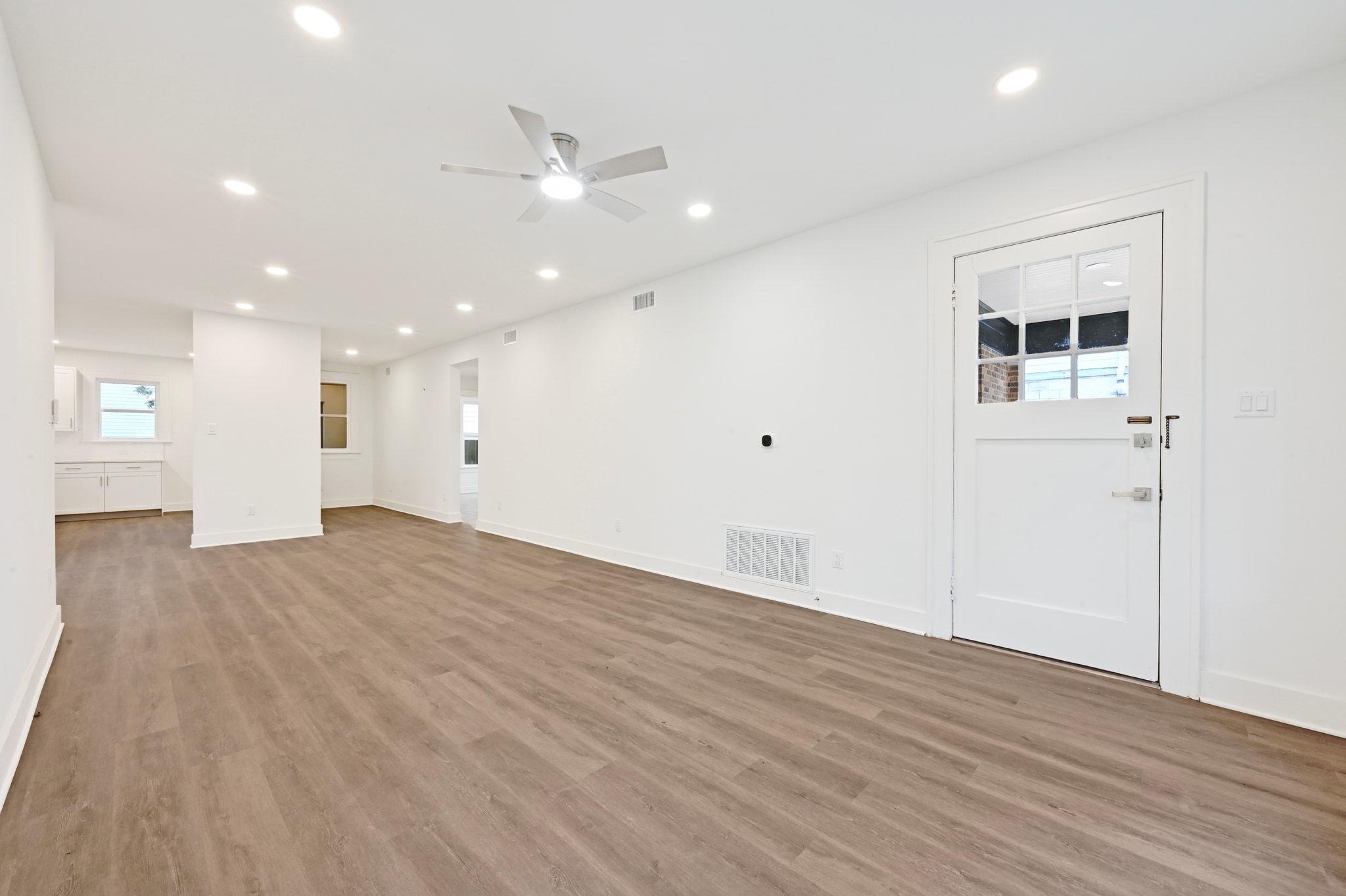 910 W 22nd 1/2 St, Austin, TX 78705