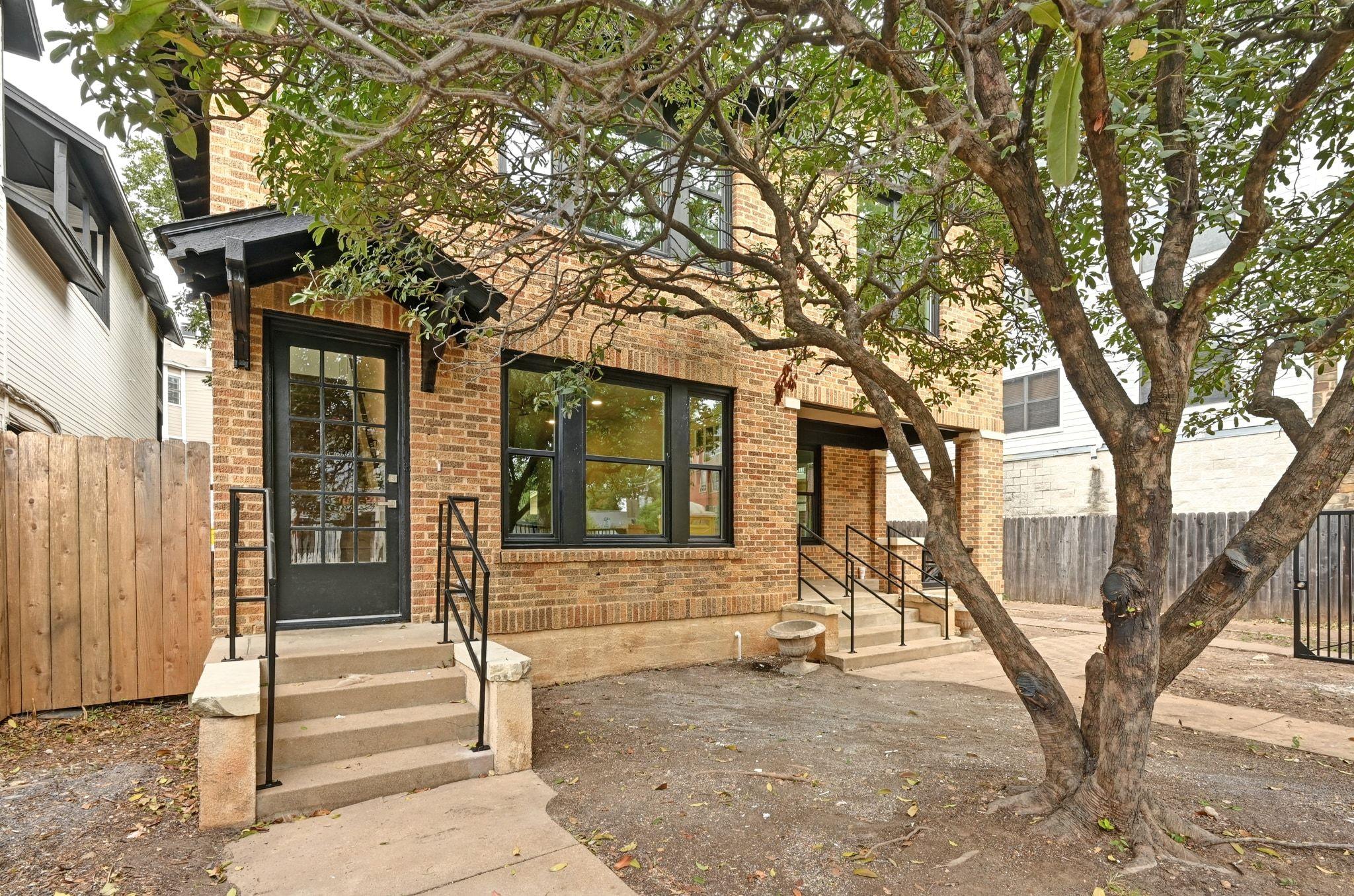 910 W 22nd 1/2 St, Austin, TX 78705