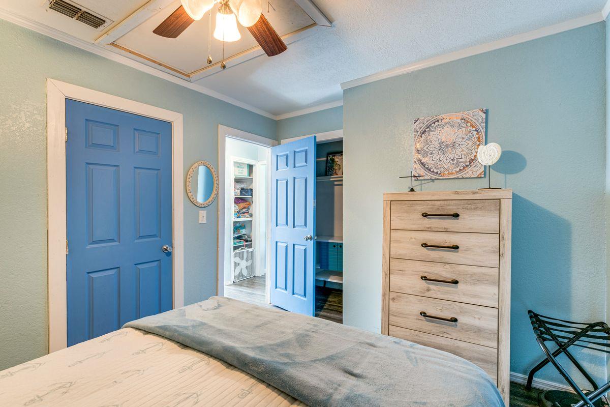 243 E Magnolia, Aransas Pass, TX 78336