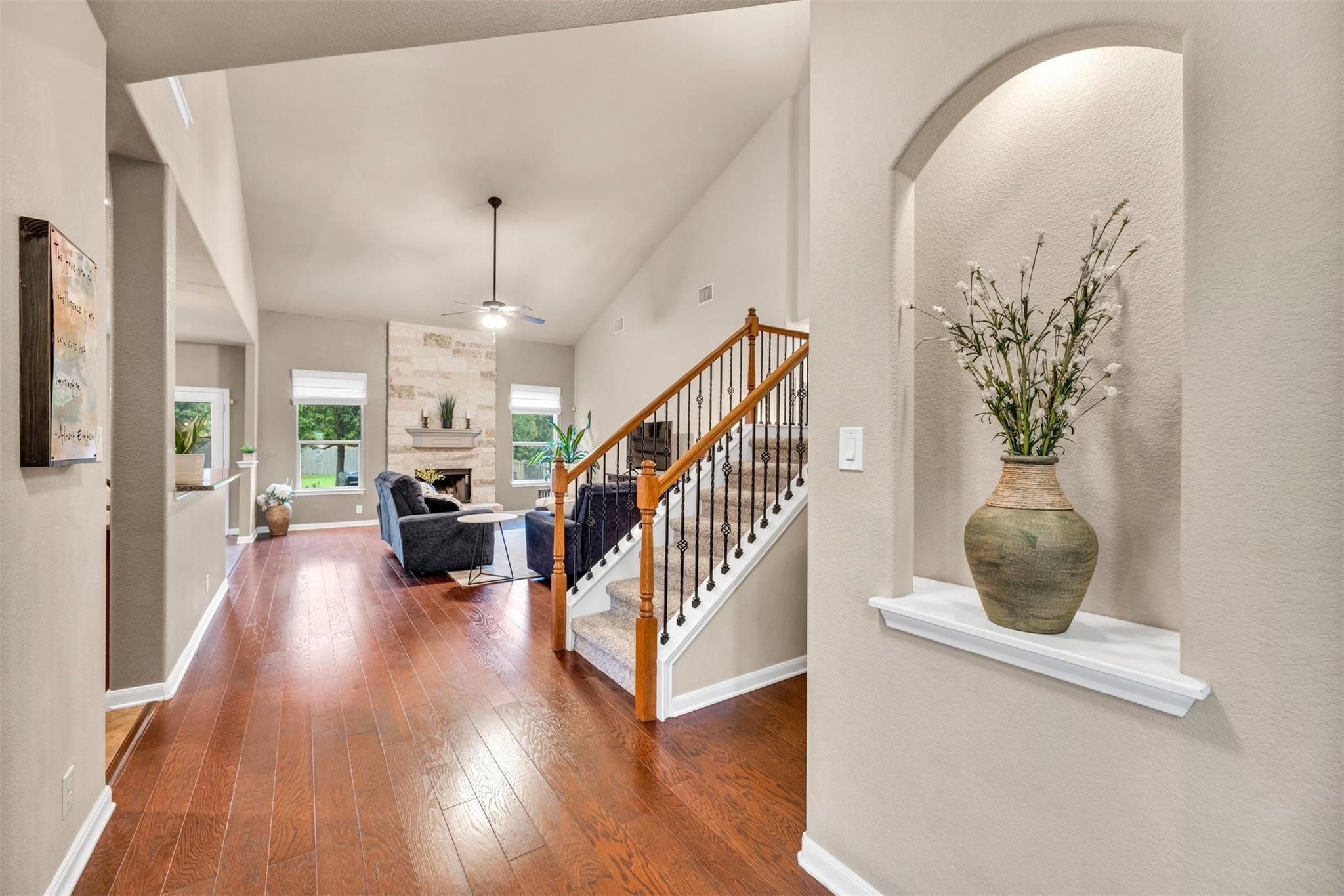 18003 Linkhill Dr, Dripping Springs, TX 78620