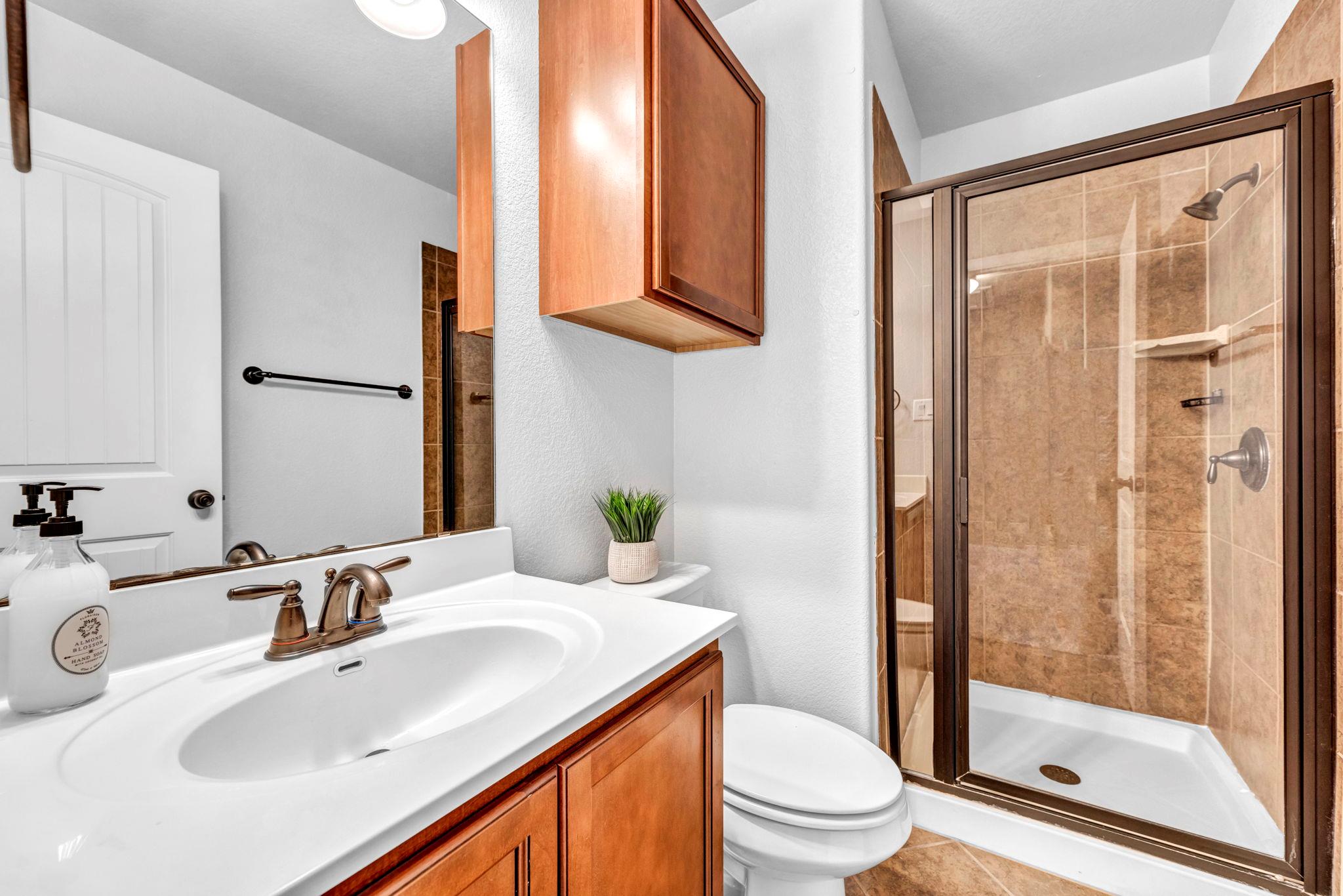 18003 Linkhill Dr, Dripping Springs, TX 78620