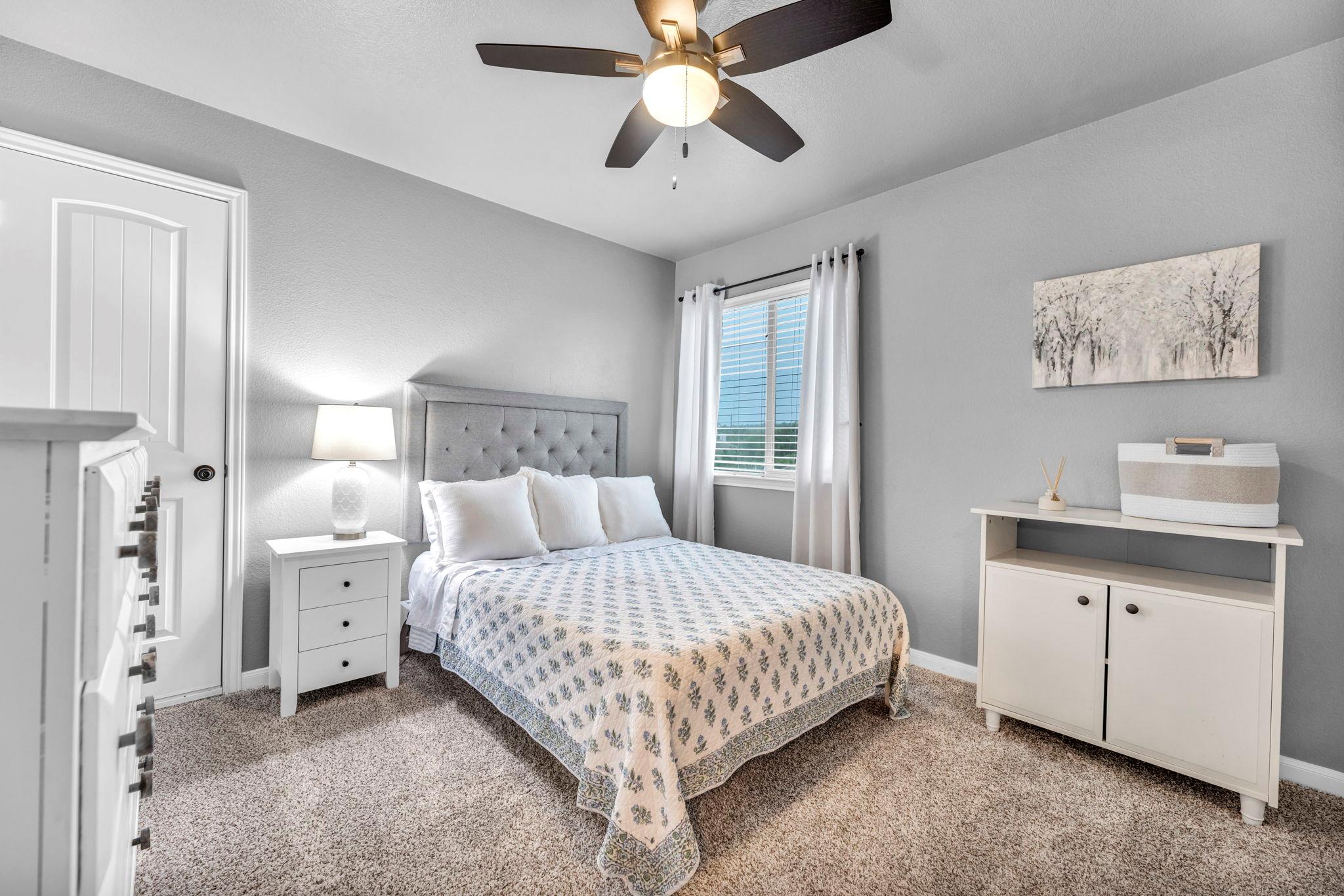 18003 Linkhill Dr, Dripping Springs, TX 78620