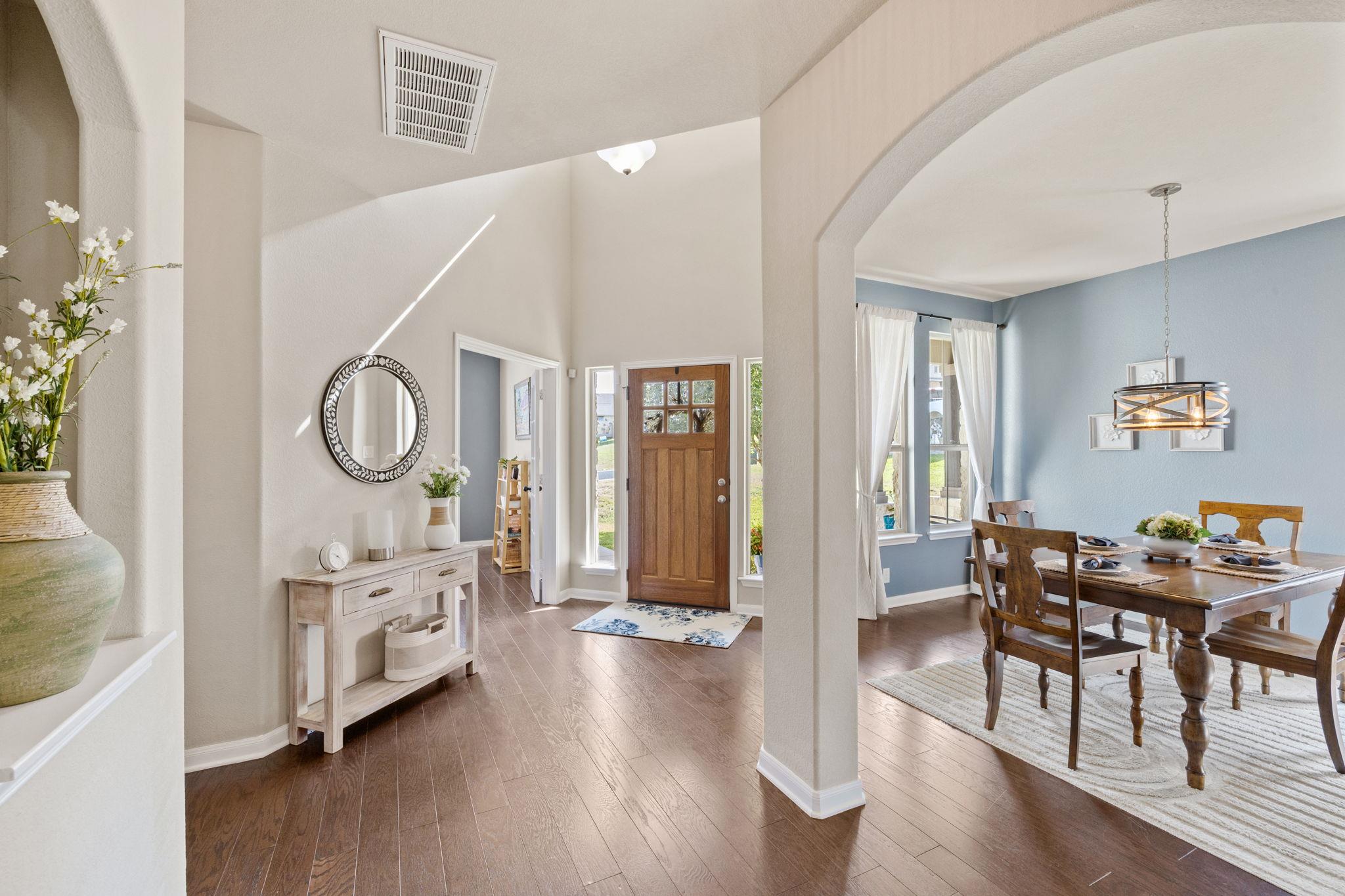 18003 Linkhill Dr, Dripping Springs, TX 78620